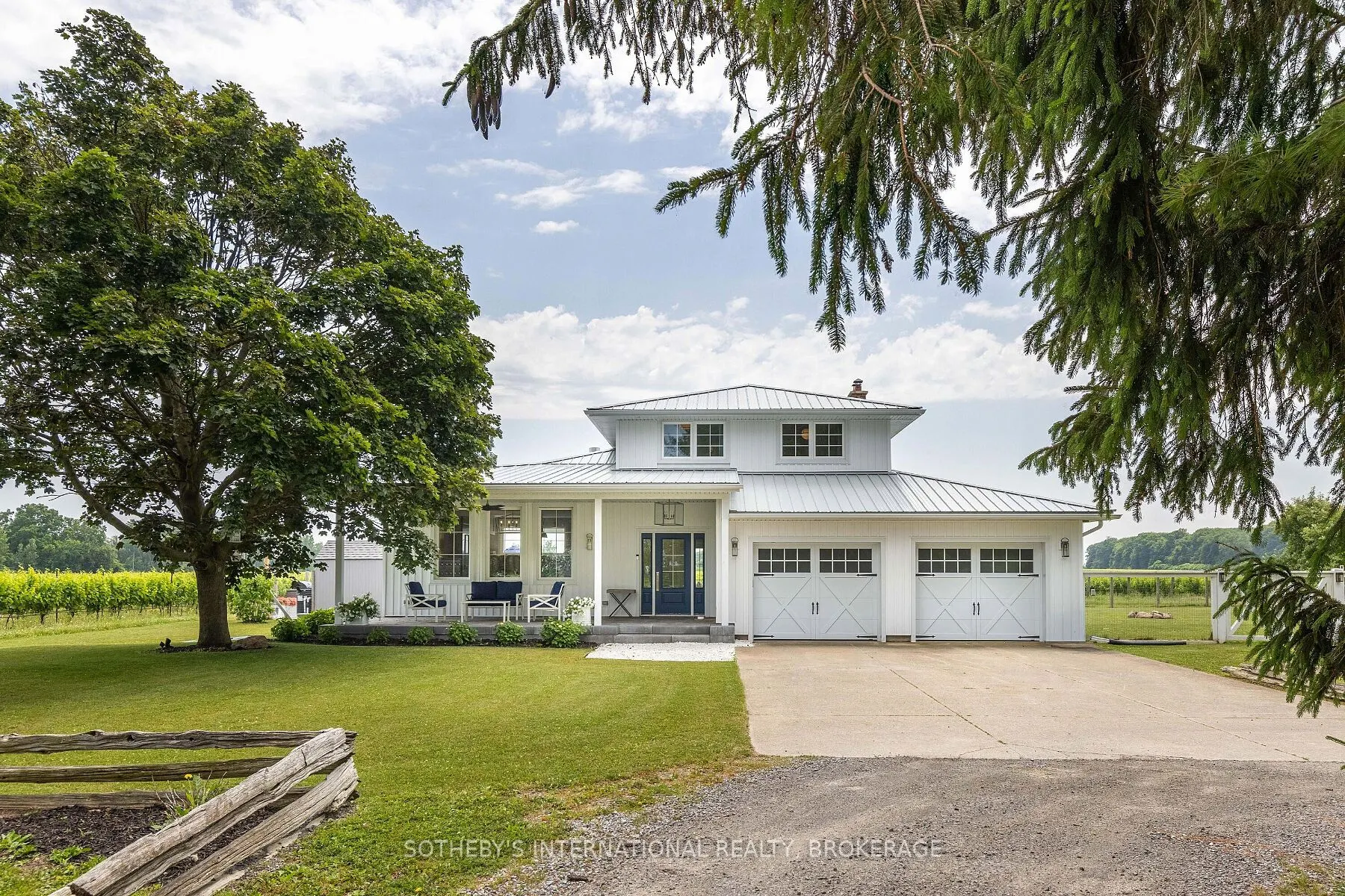 1219 Lakeshore Road