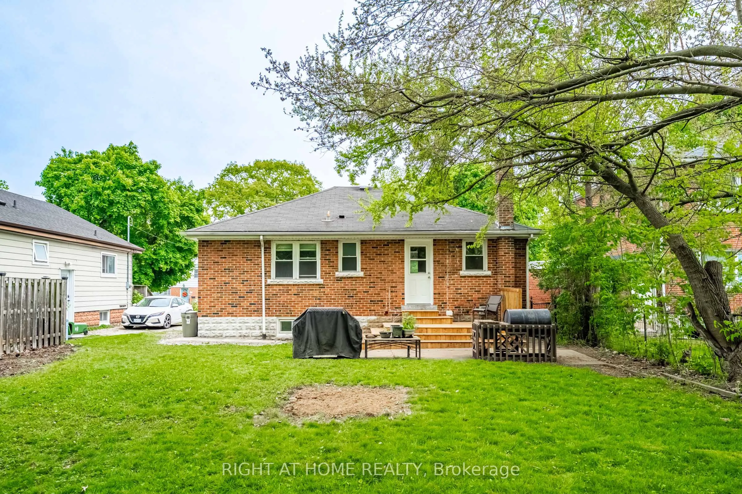 194 Cline Avenue S