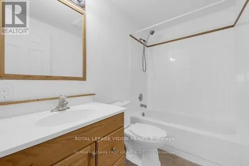 1304 Hunt Club Road