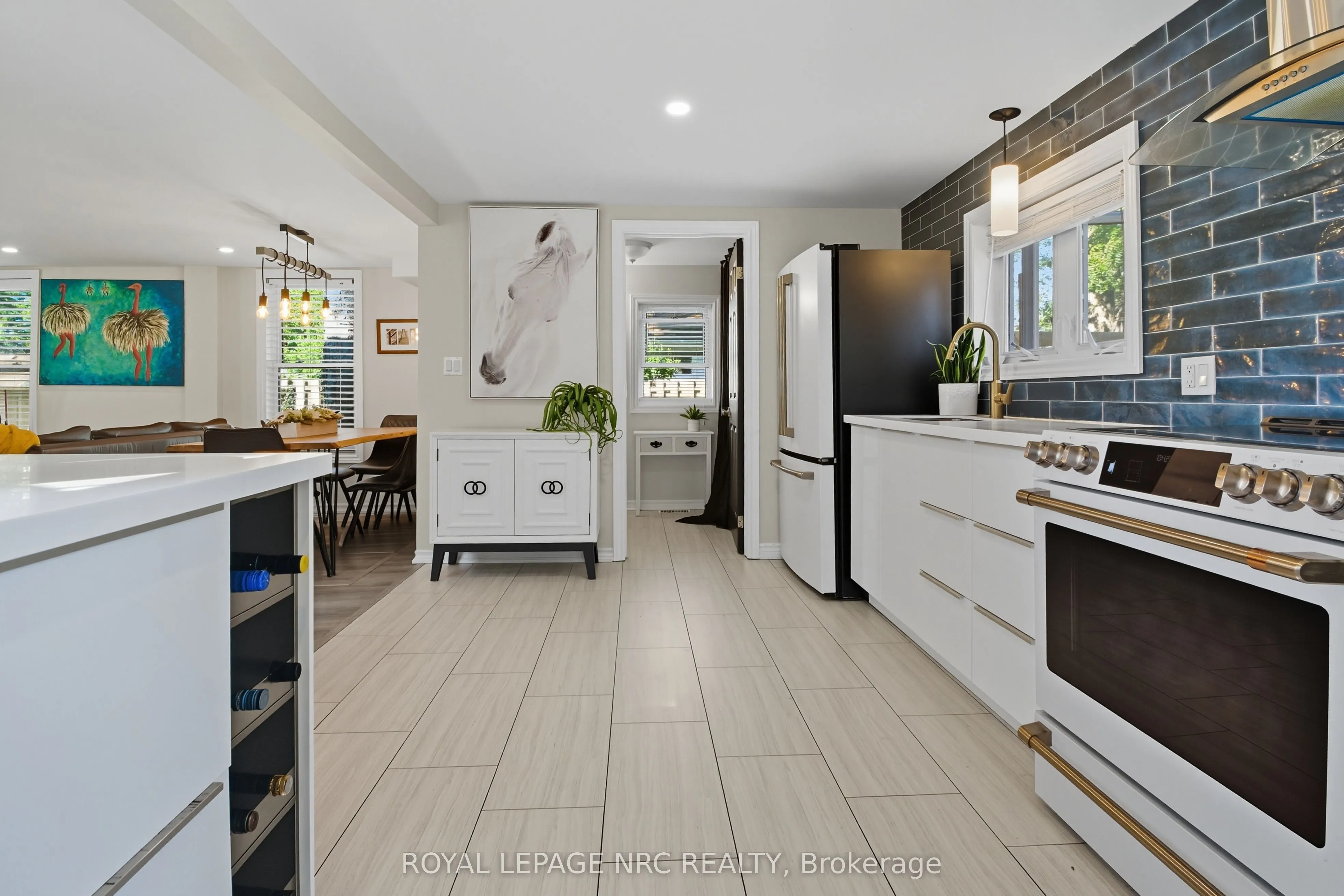 3964 Alexandra Road