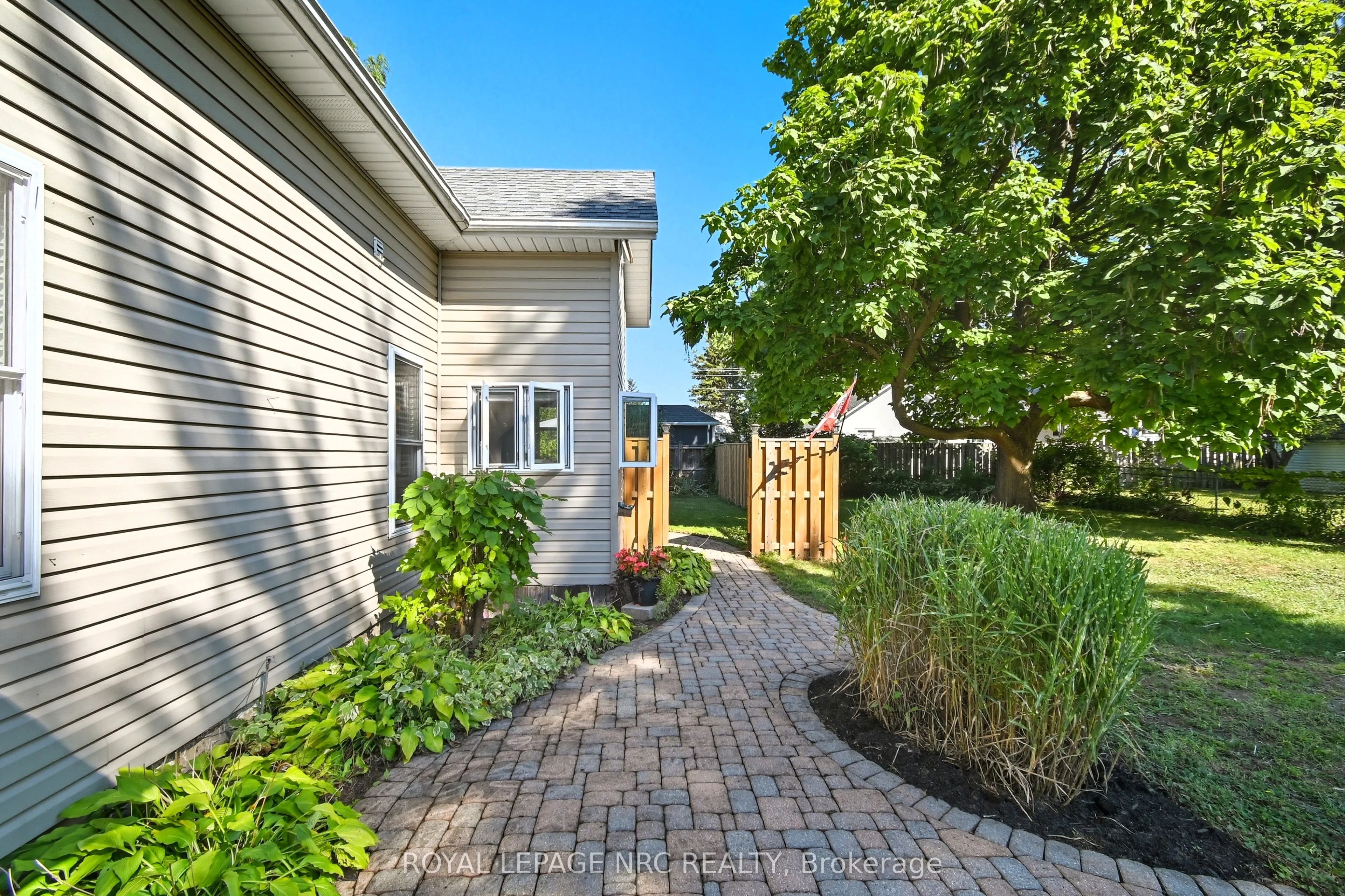 3964 Alexandra Road
