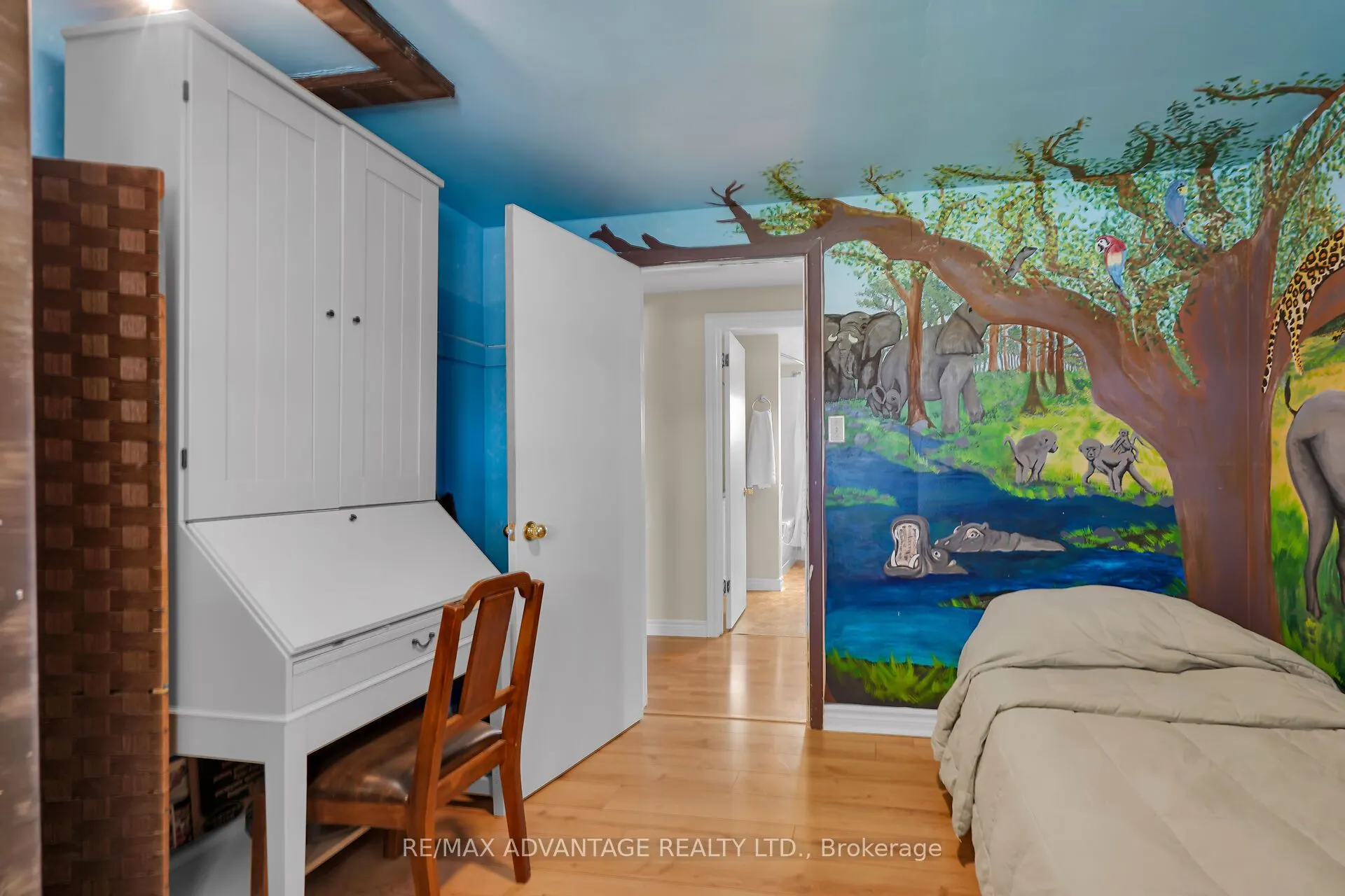 2678 Dorchester Road