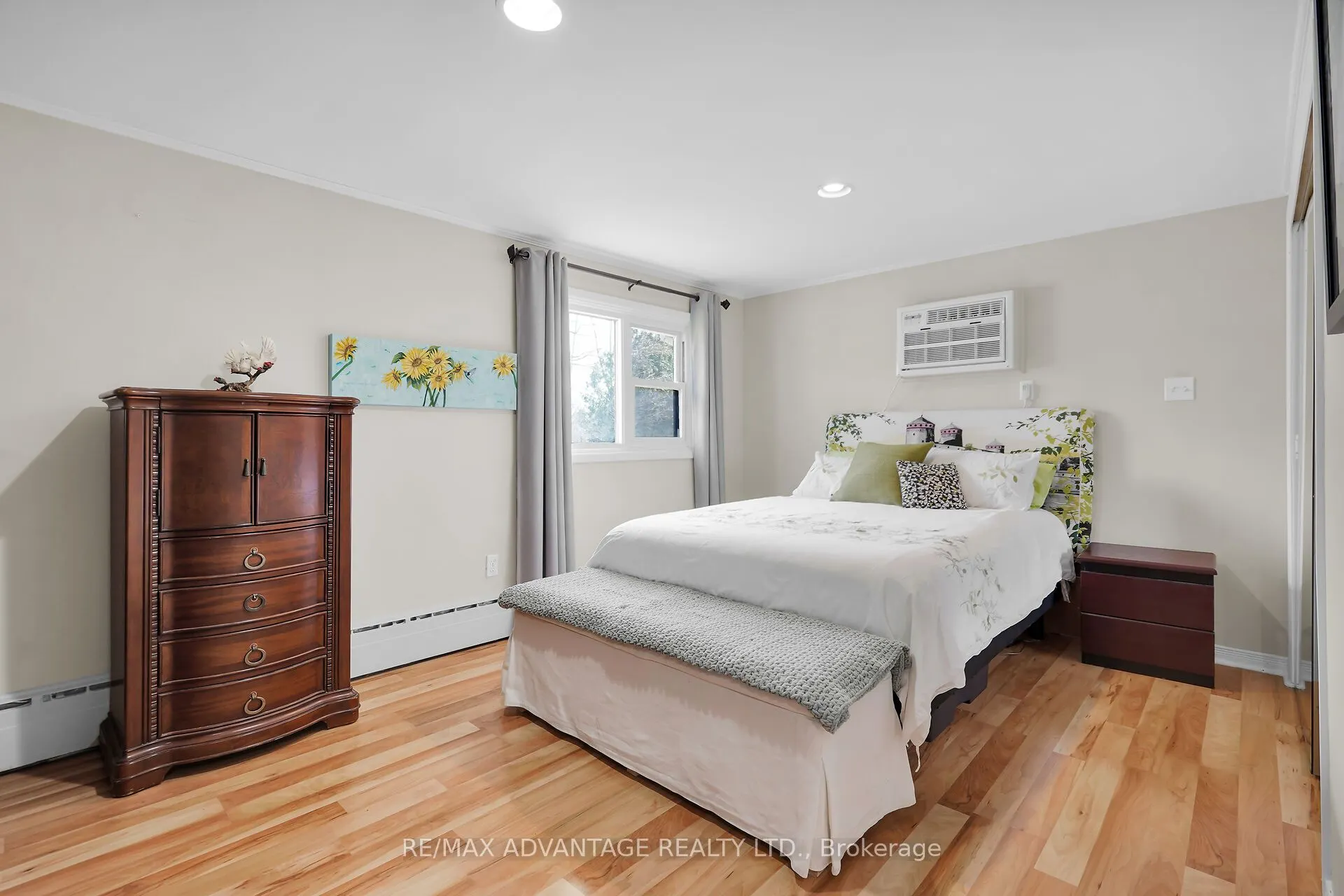 2678 Dorchester Road