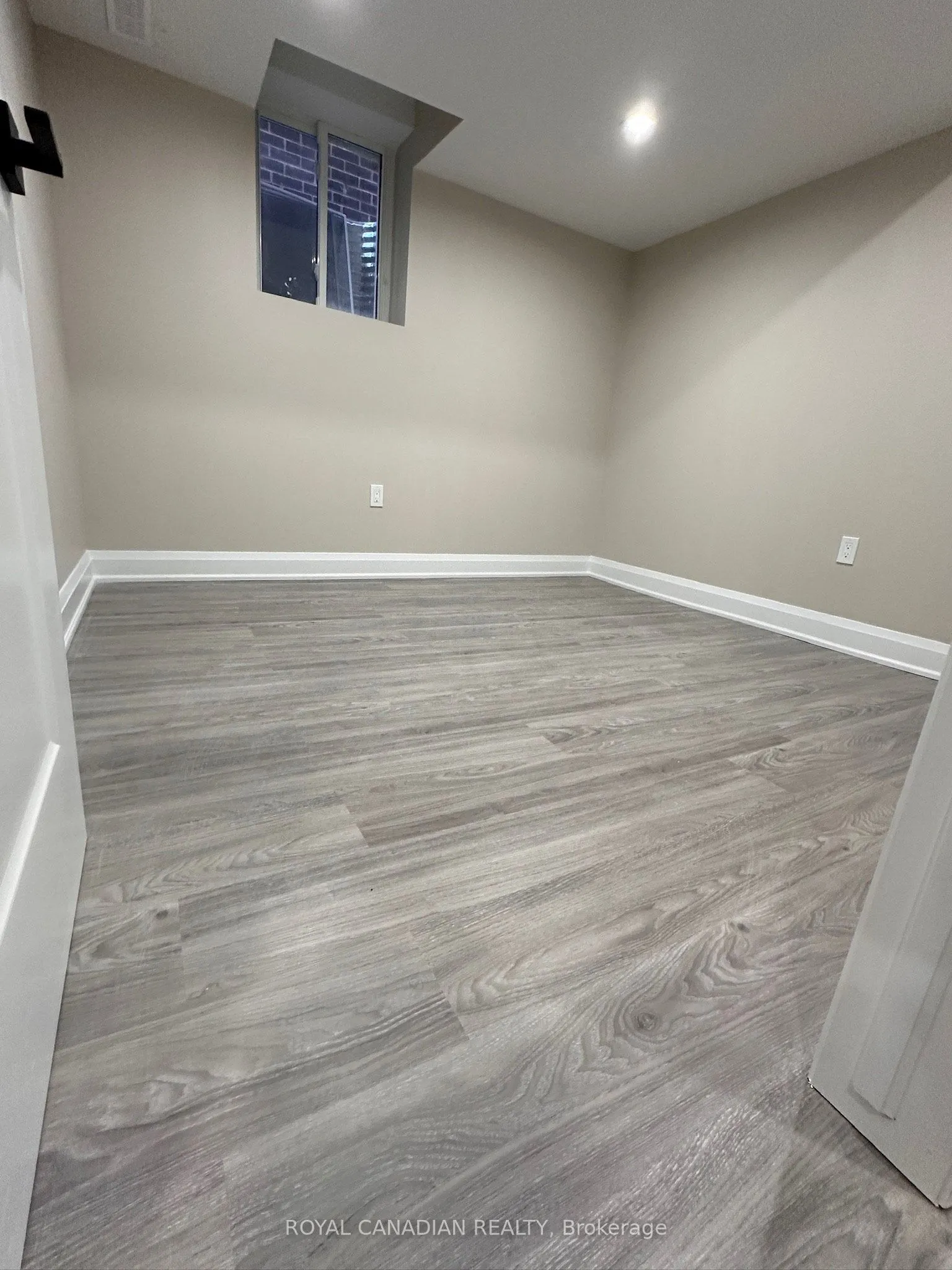 16 Edworthy Gardens, #Bsmt