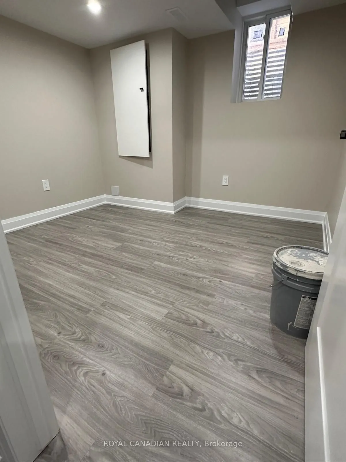 16 Edworthy Gardens, #Bsmt