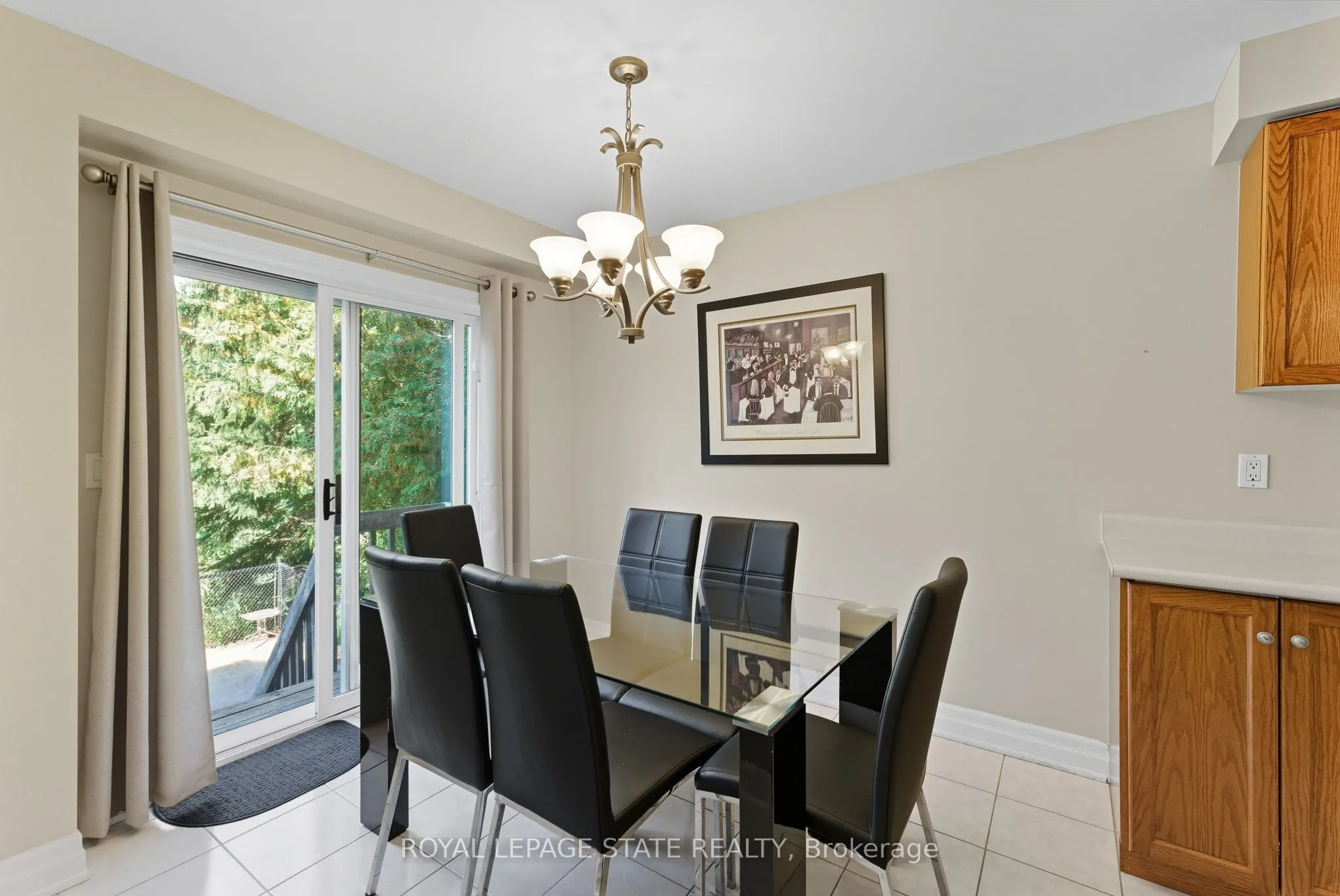 27 Glenhollow Drive