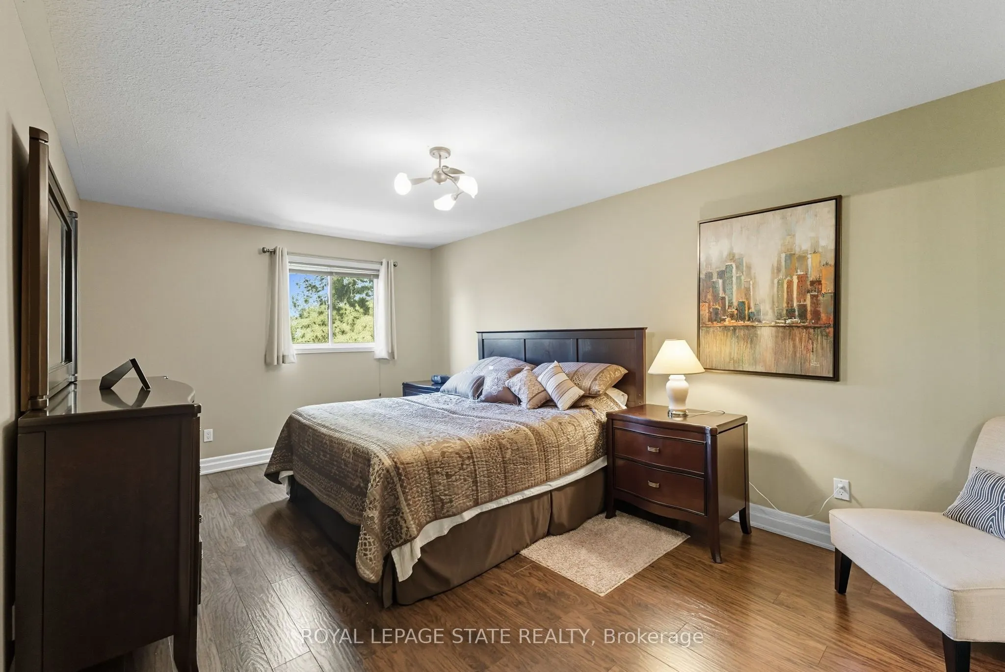 27 Glenhollow Drive