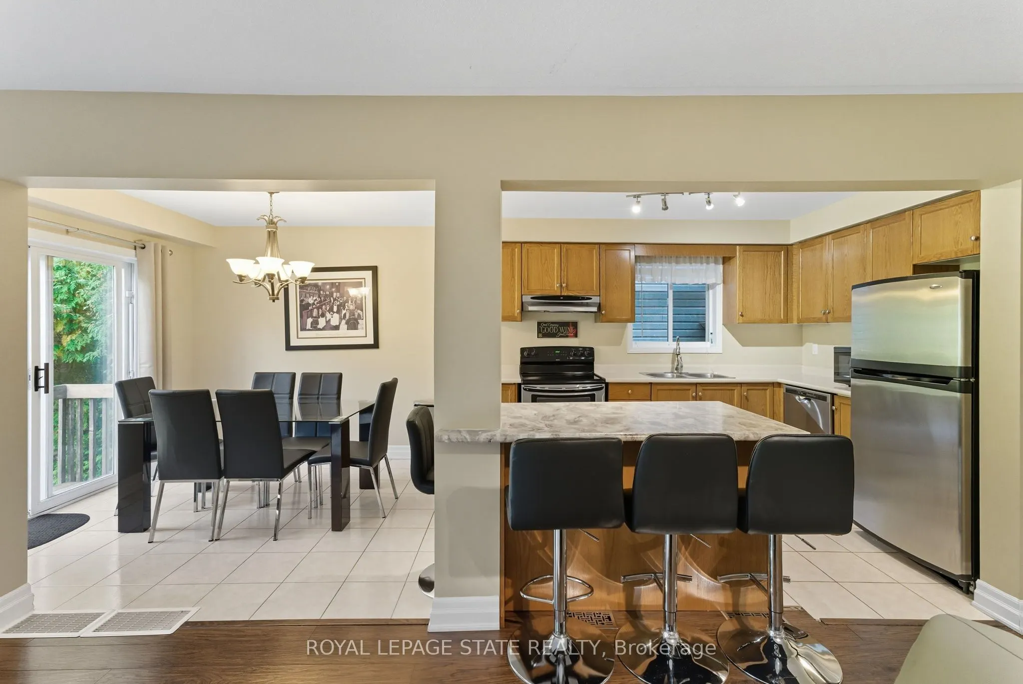 27 Glenhollow Drive