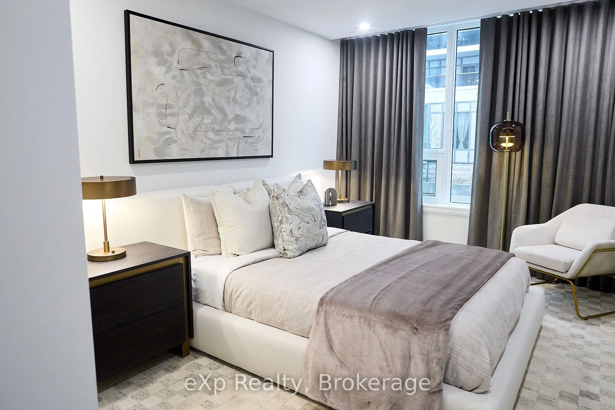 93 Arthur Street S, #1203