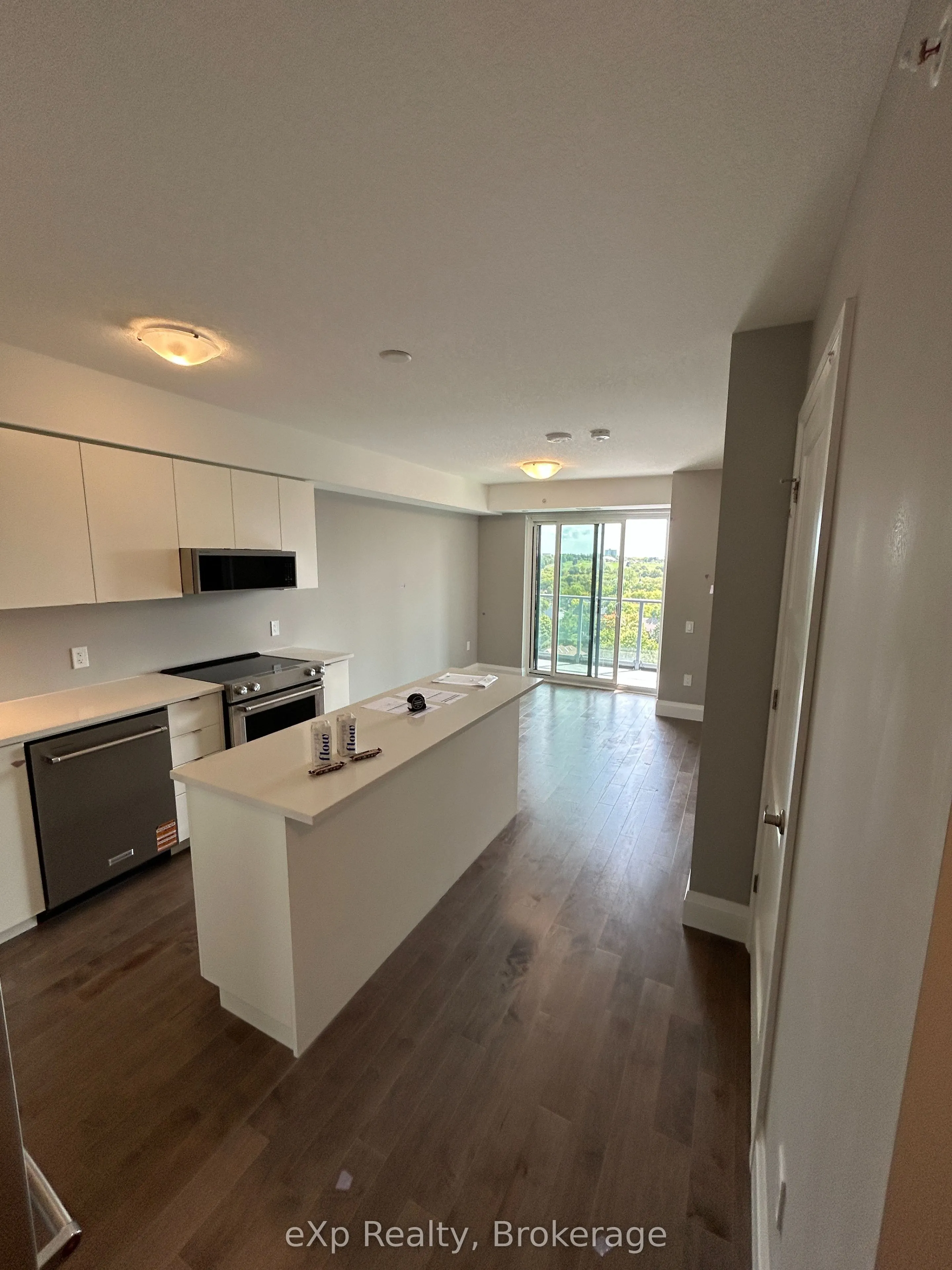 93 Arthur Street S, #1203