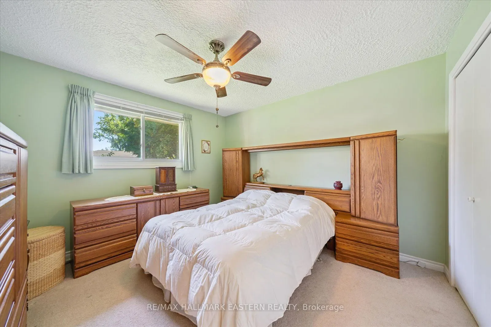33 Springbrook Drive