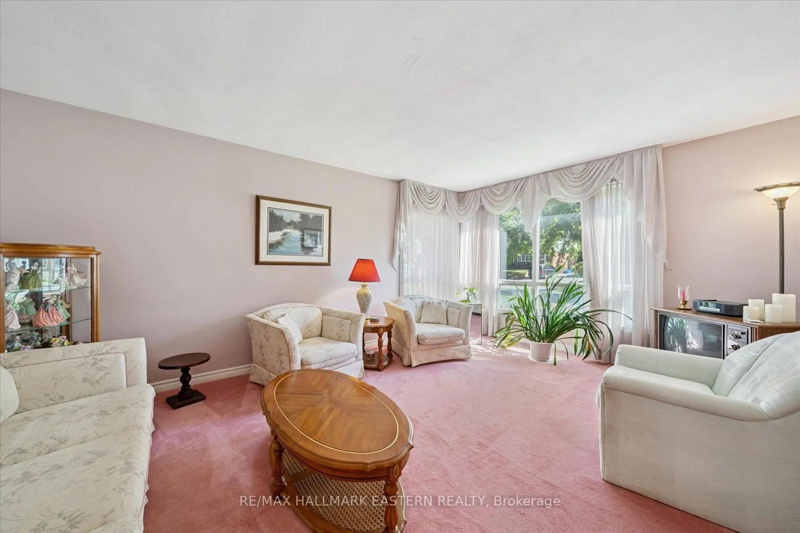 33 Springbrook Drive