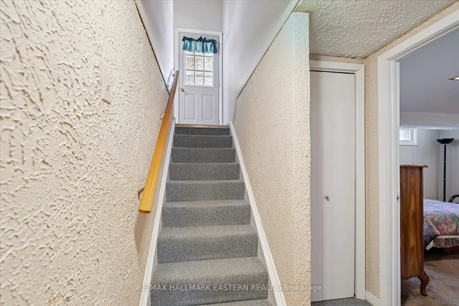 33 Springbrook Drive