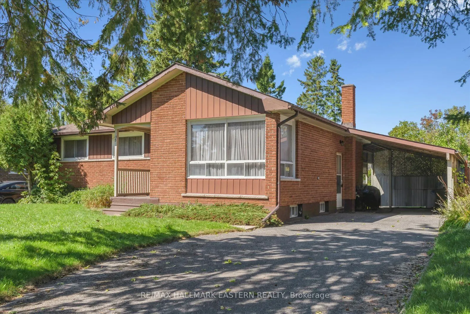 33 Springbrook Drive