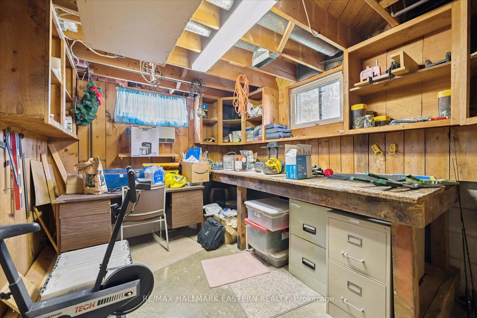 33 Springbrook Drive