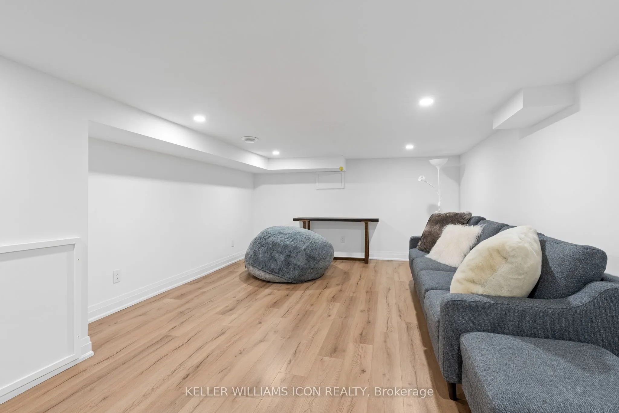 320 Hillcrest Road