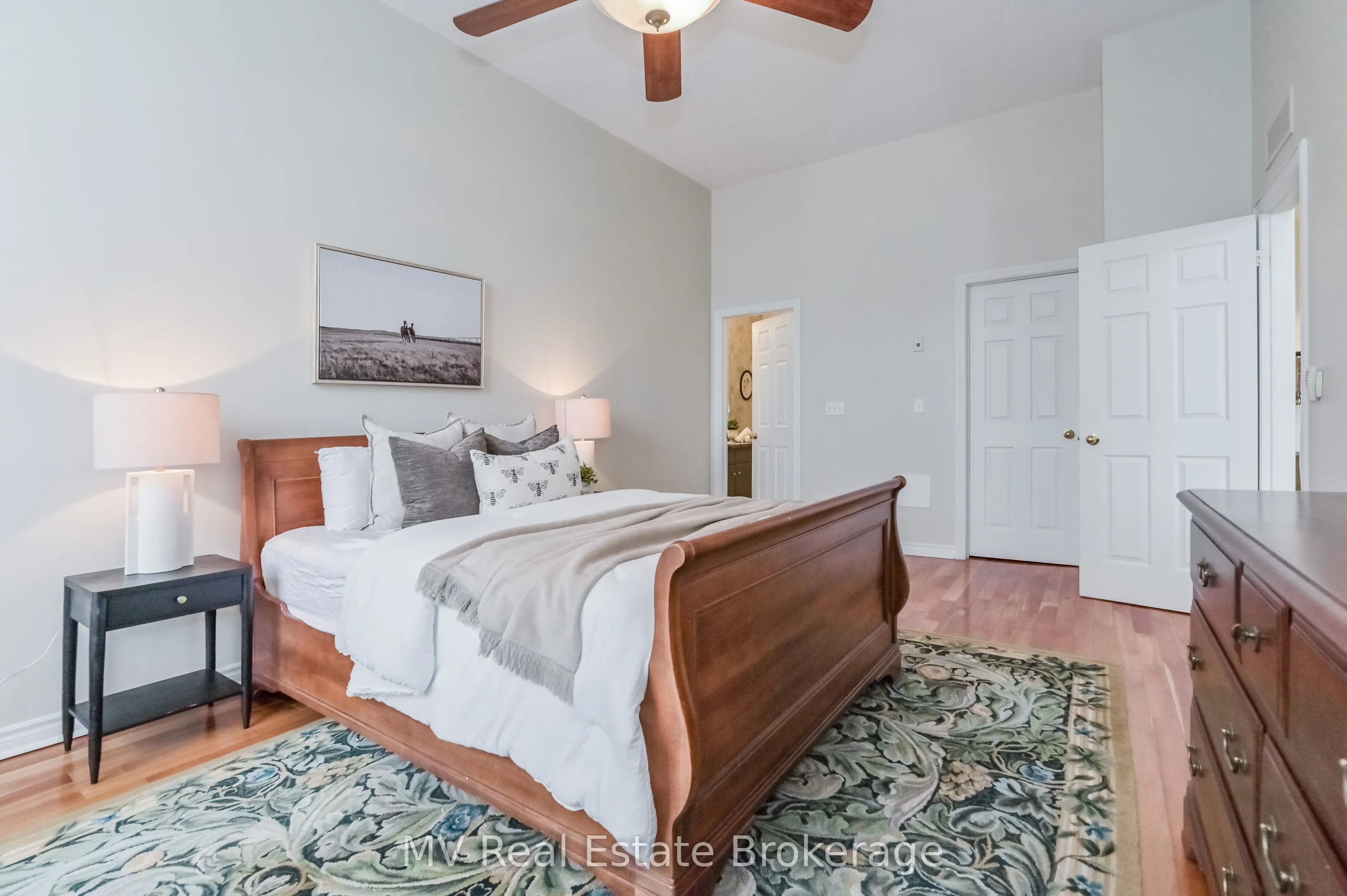 478 St Andrew Street E, #104