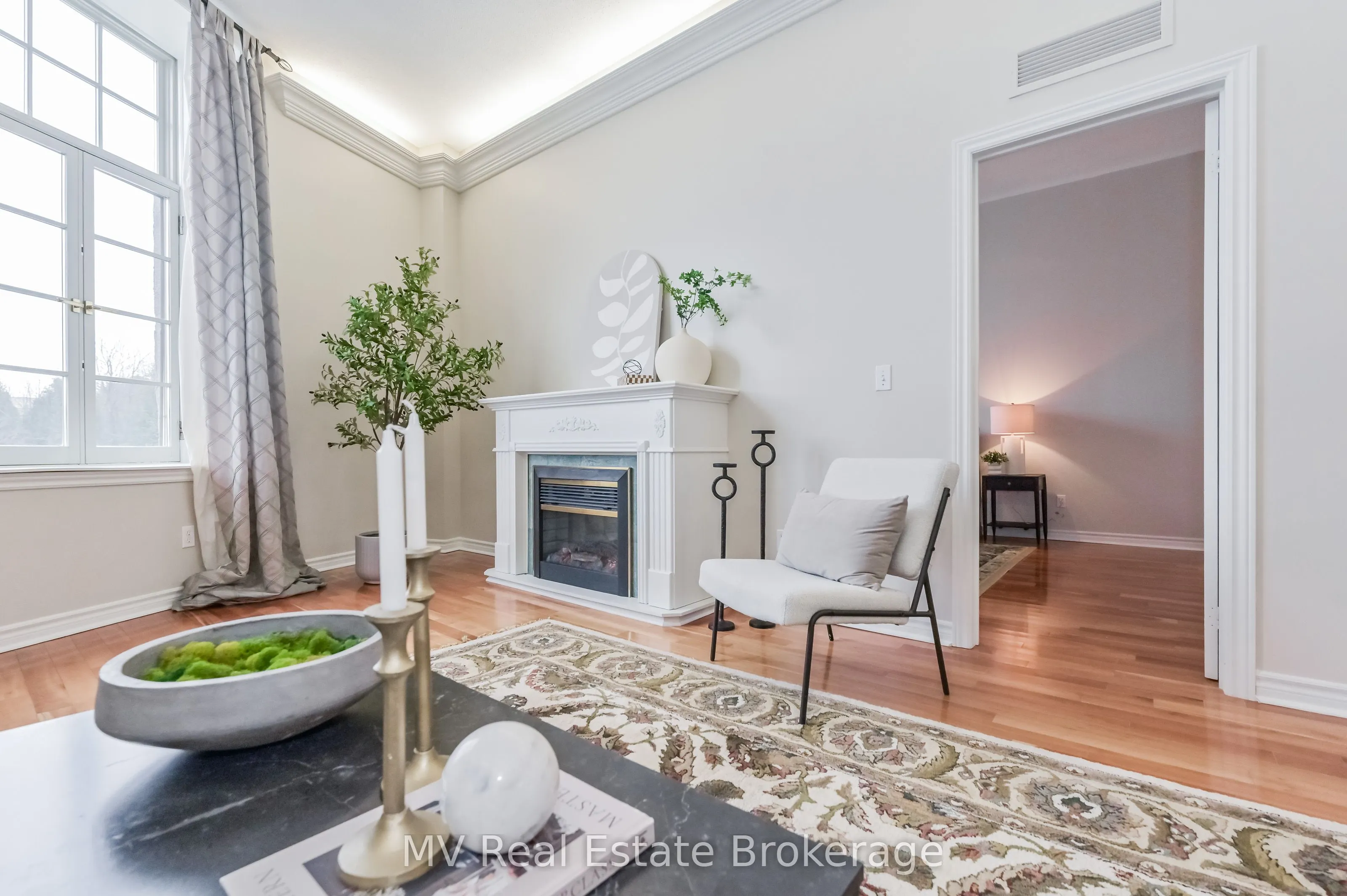 478 St Andrew Street E, #104