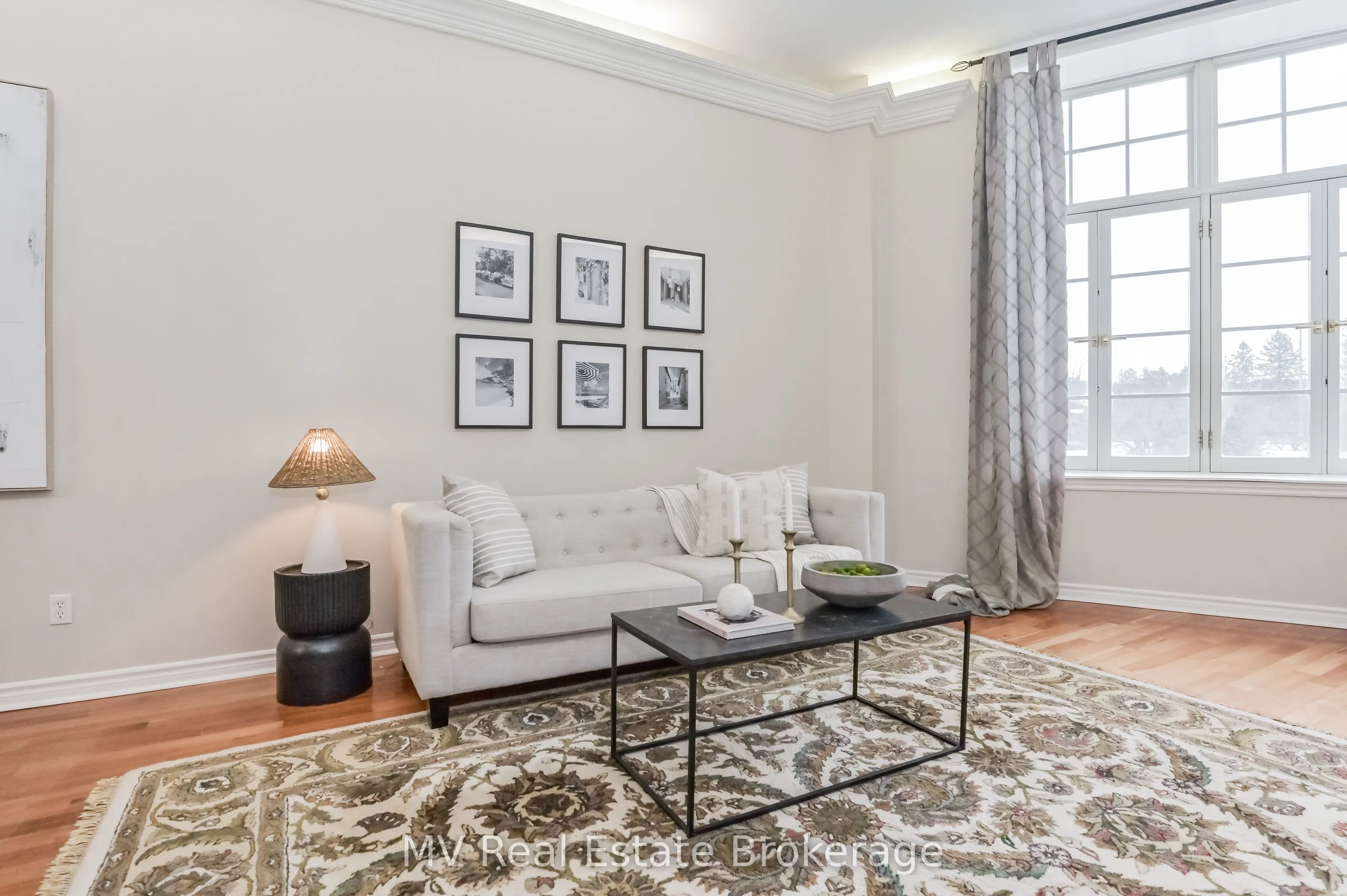478 St Andrew Street E, #104