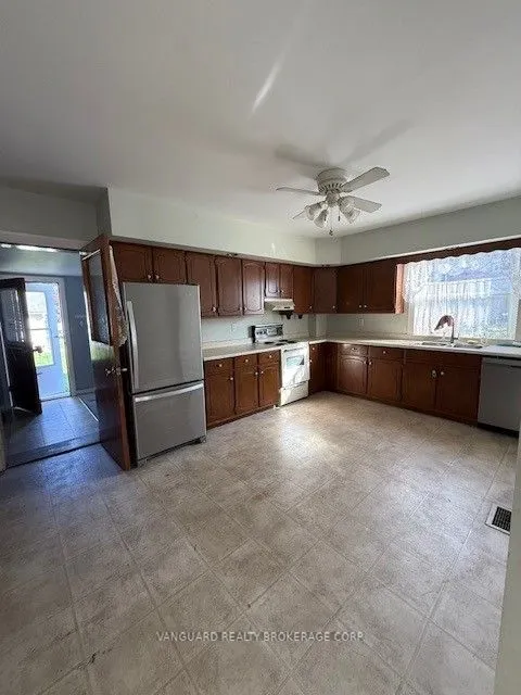 1803 4TH Avenue W