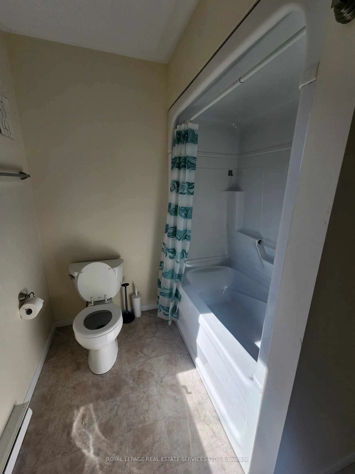 2650 Marsdale Drive, #405