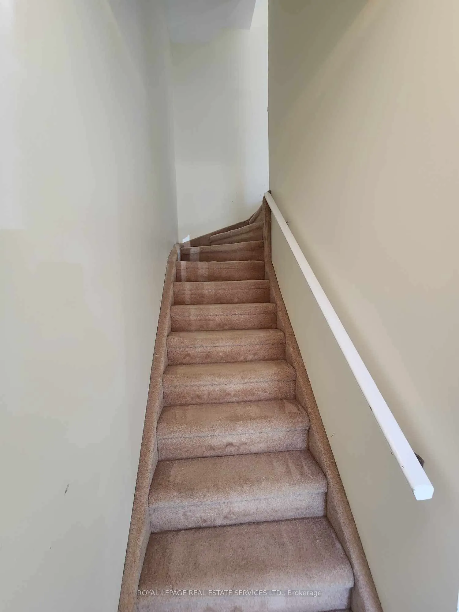 2650 Marsdale Drive, #405