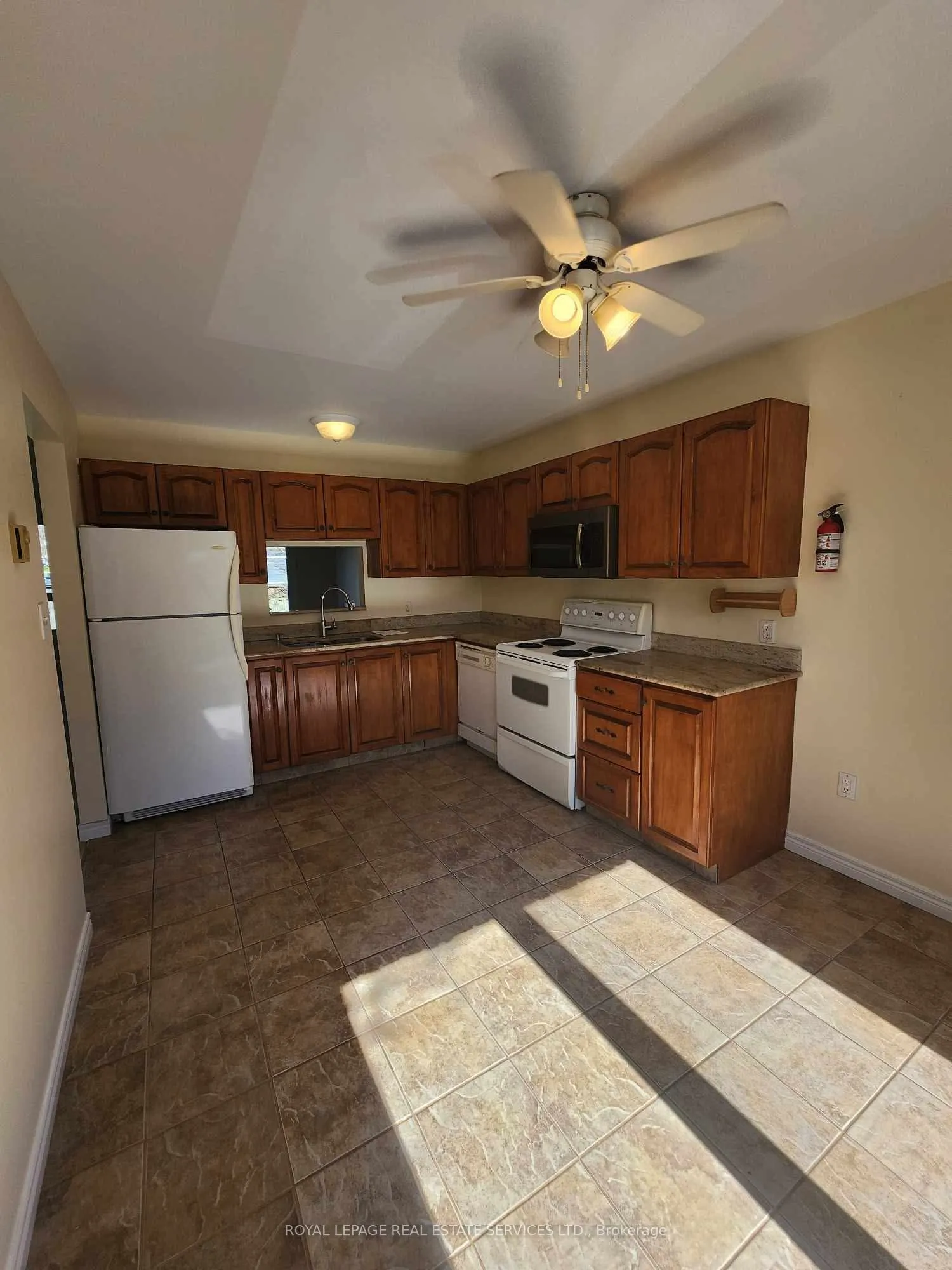 2650 Marsdale Drive, #405