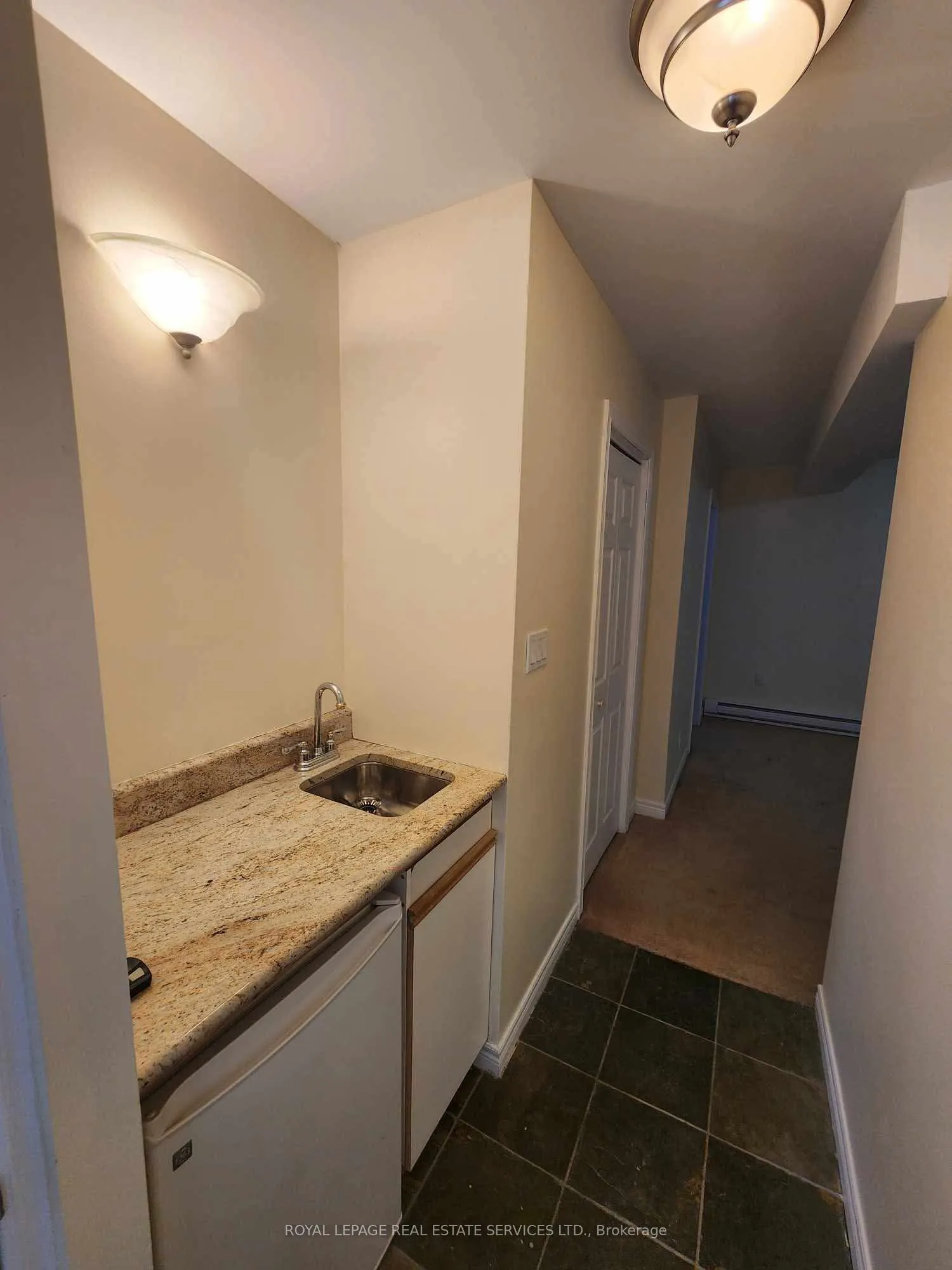2650 Marsdale Drive, #405
