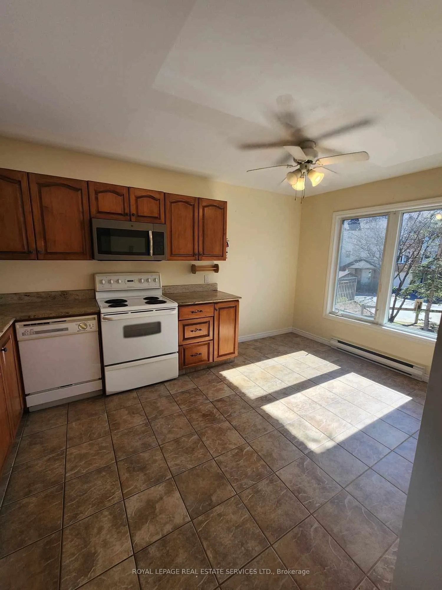 2650 Marsdale Drive, #405