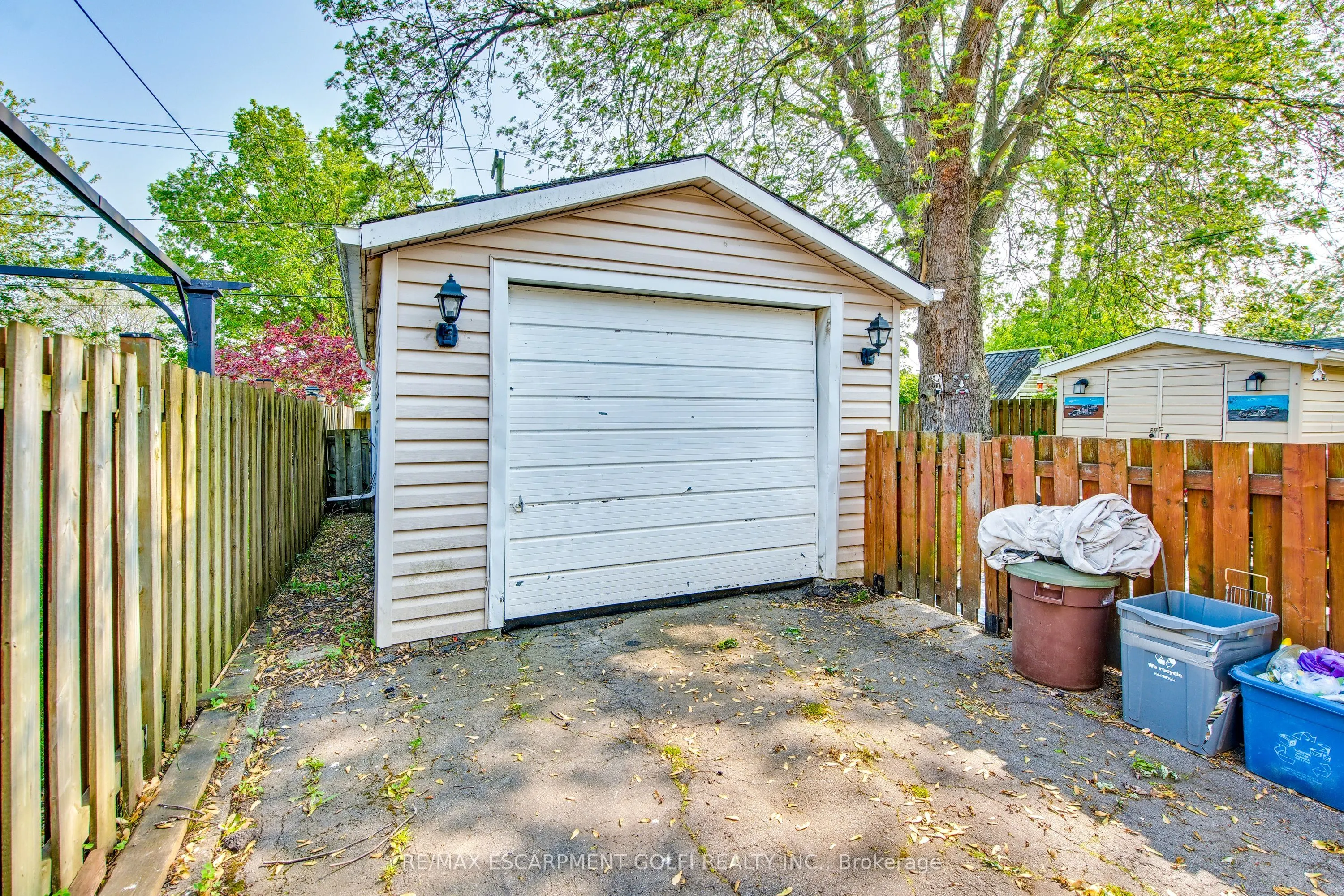 373 Simpson Avenue
