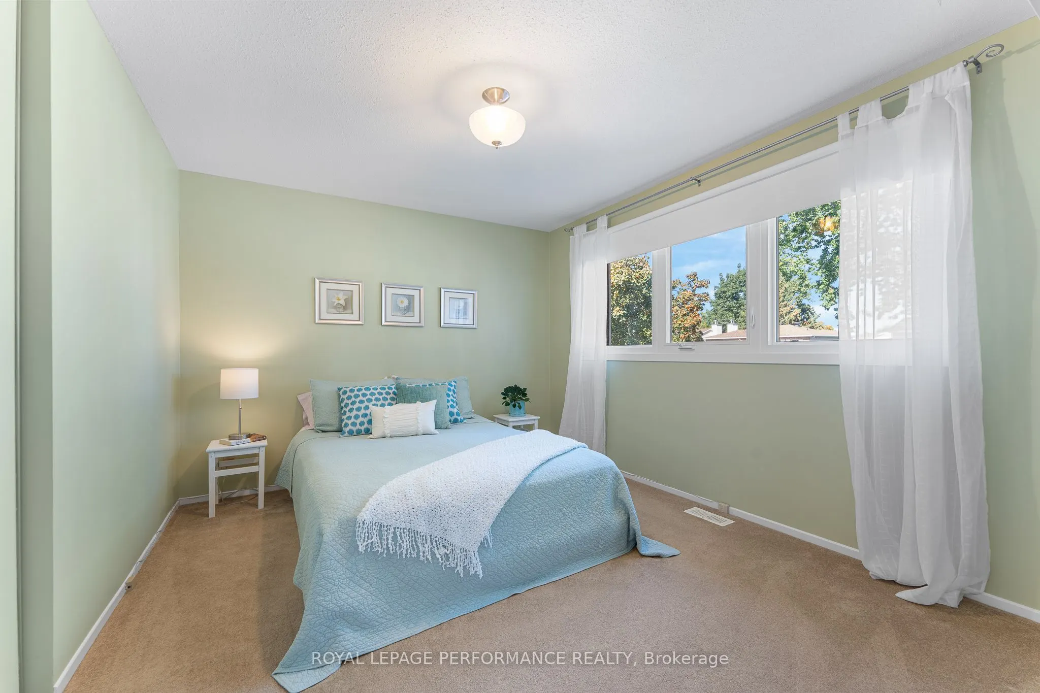 1848 Thistleleaf Crescent