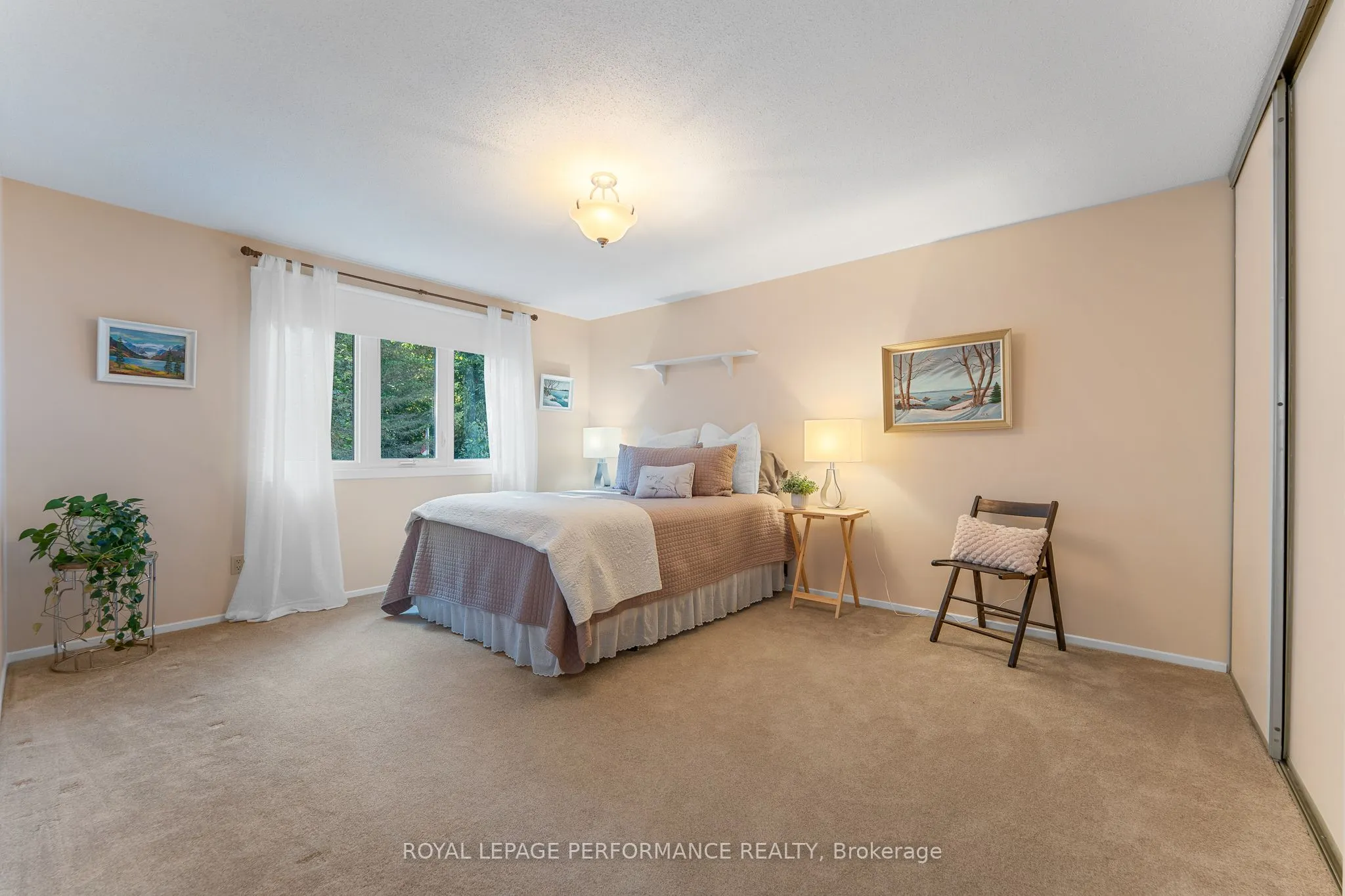 1848 Thistleleaf Crescent