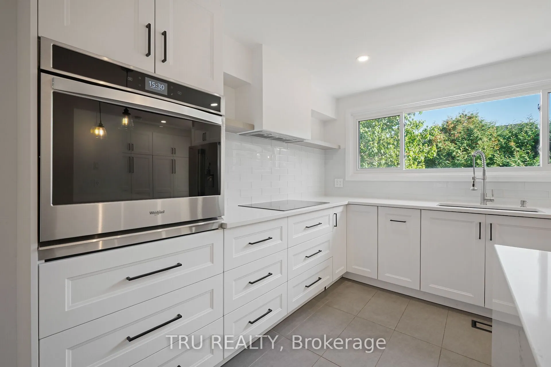 12 Apache Crescent