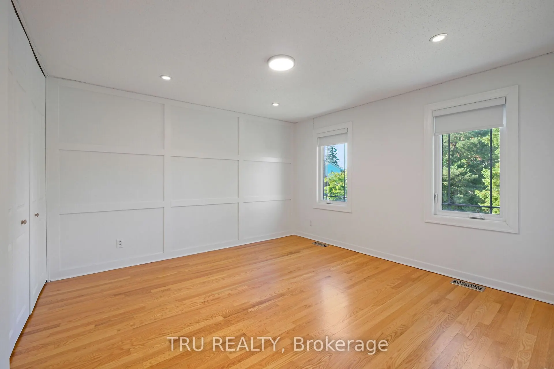 12 Apache Crescent