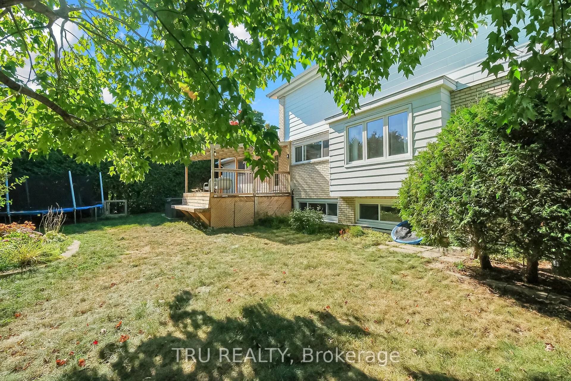 12 Apache Crescent