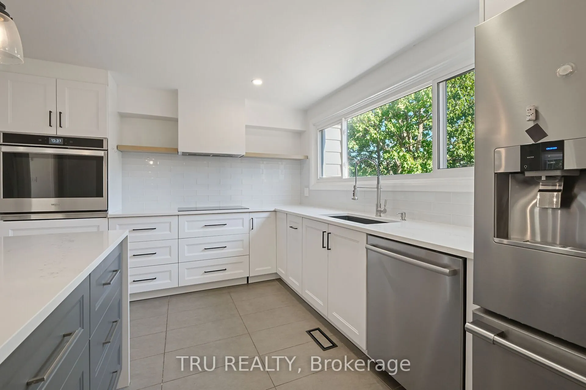 12 Apache Crescent