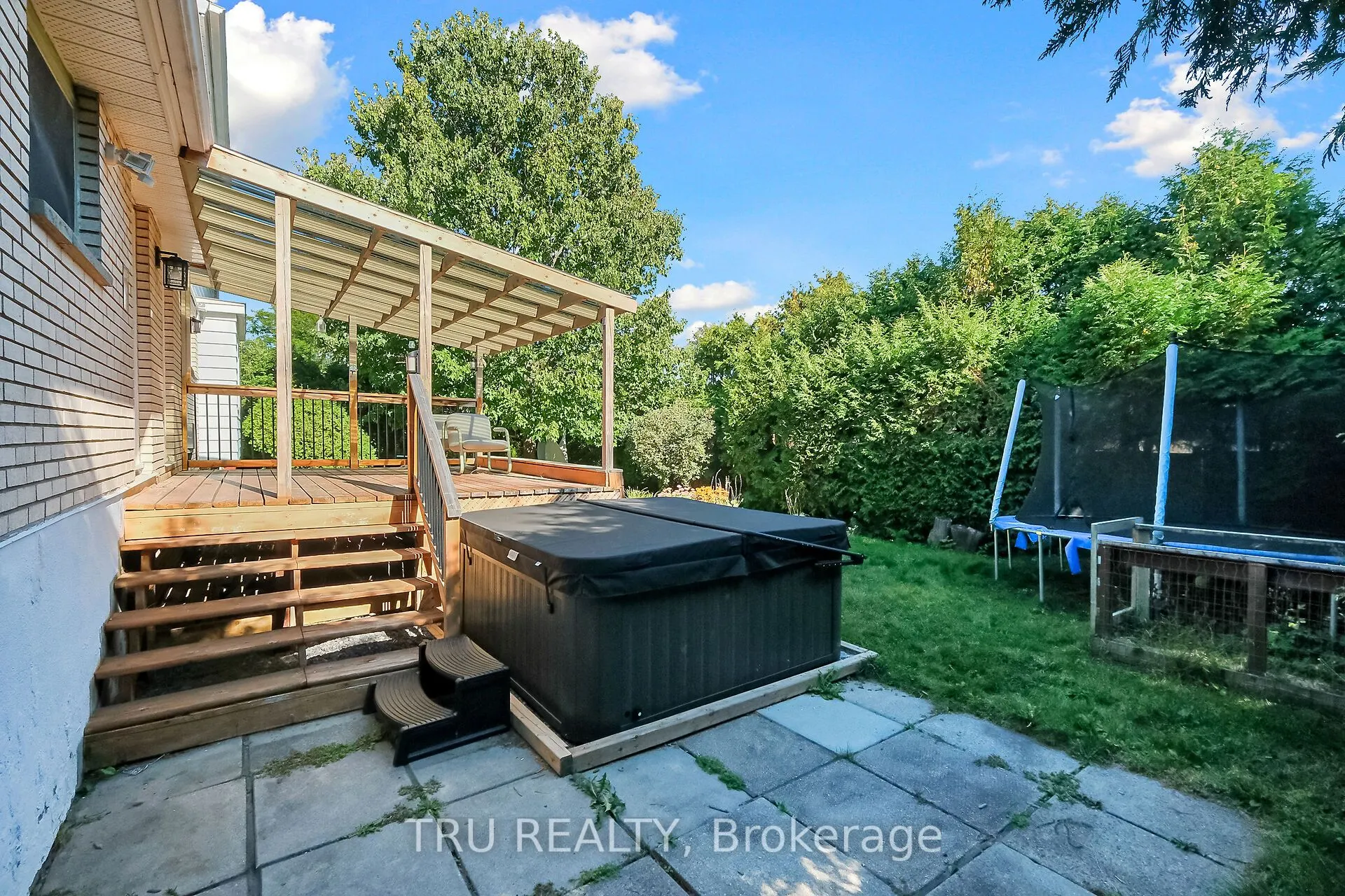 12 Apache Crescent