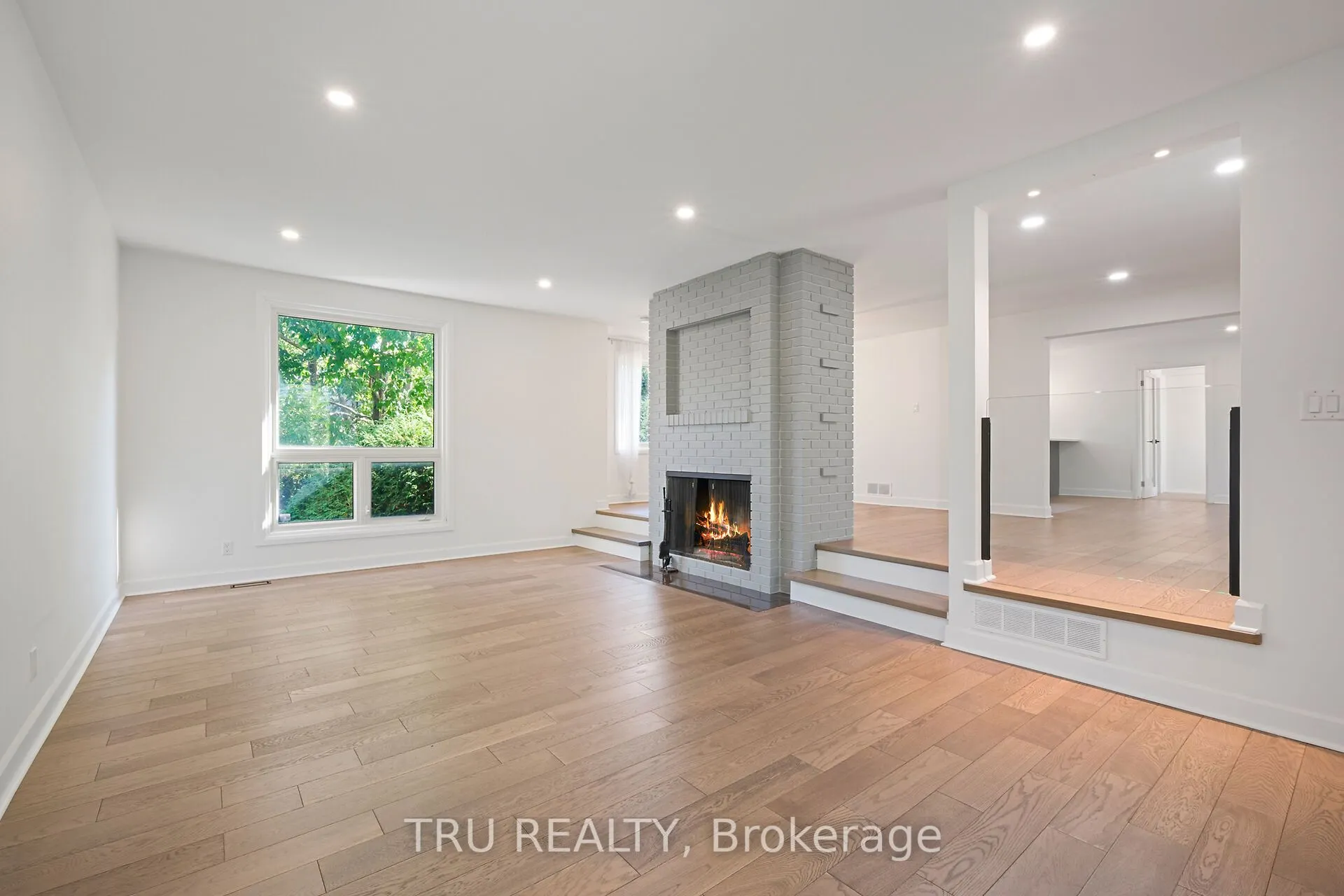 12 Apache Crescent