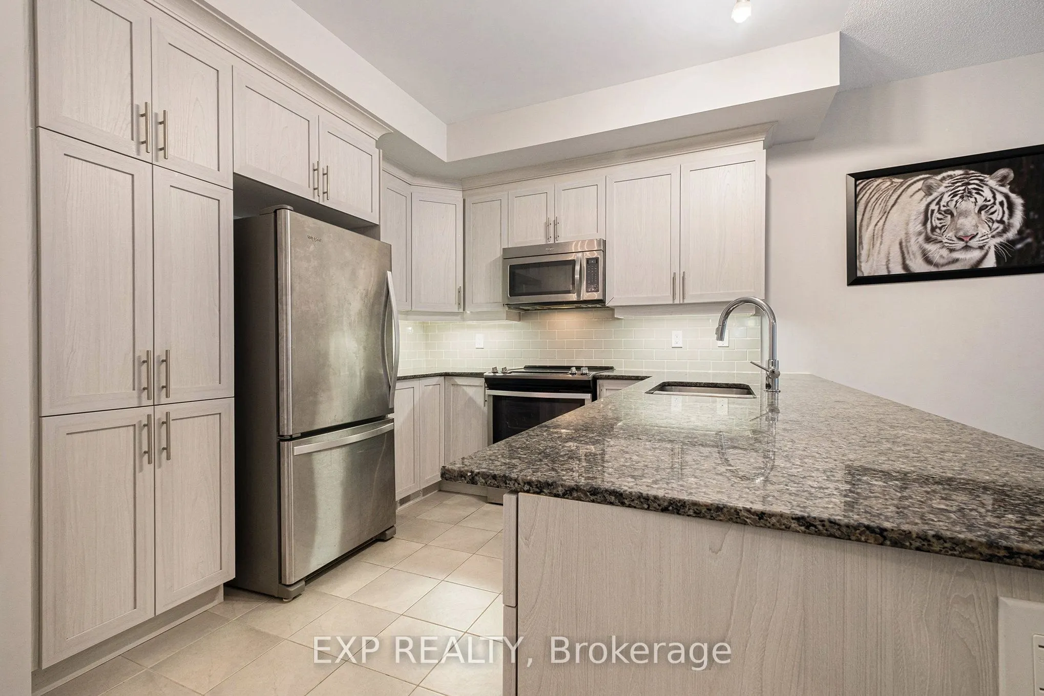 274 Pembina Private, #87
