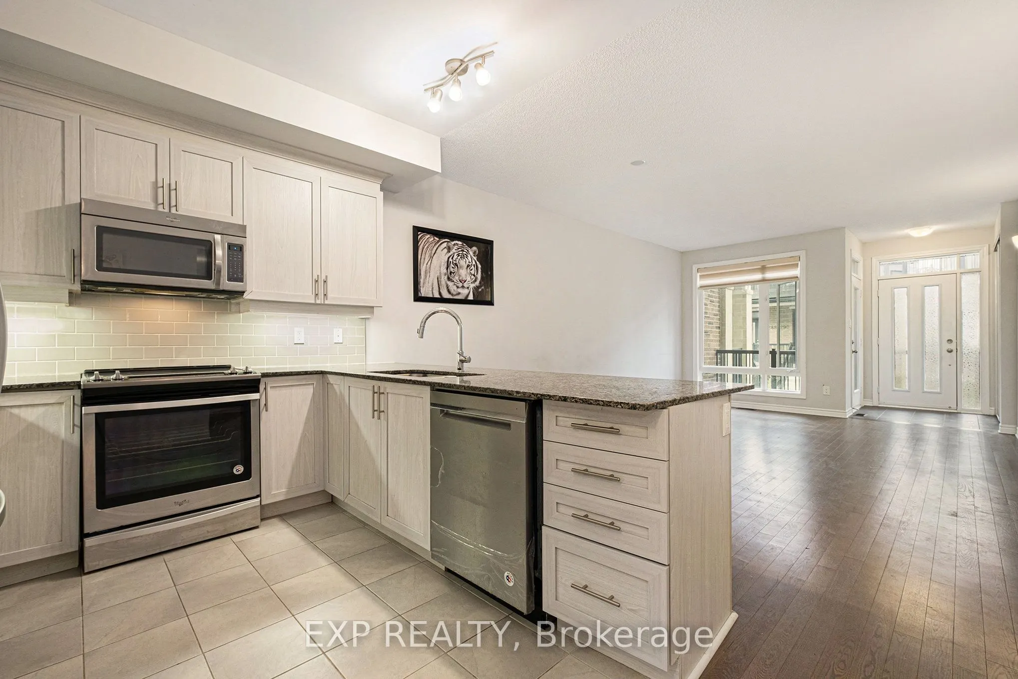 274 Pembina Private, #87