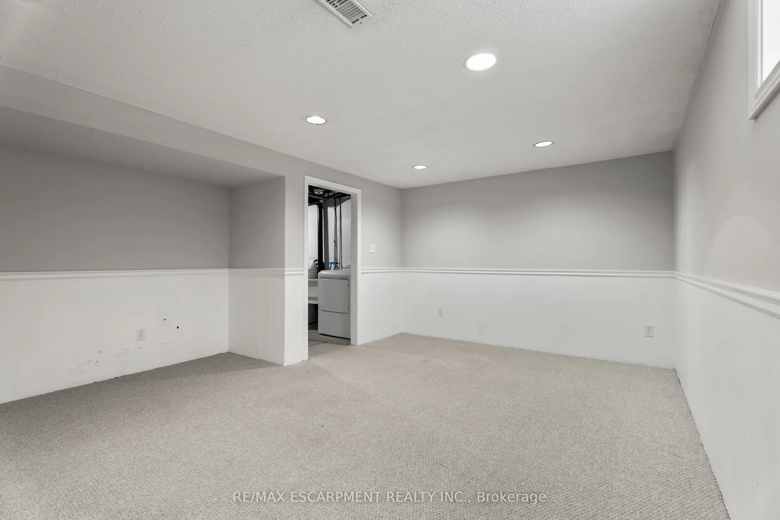 924 Mohawk Road W, #F