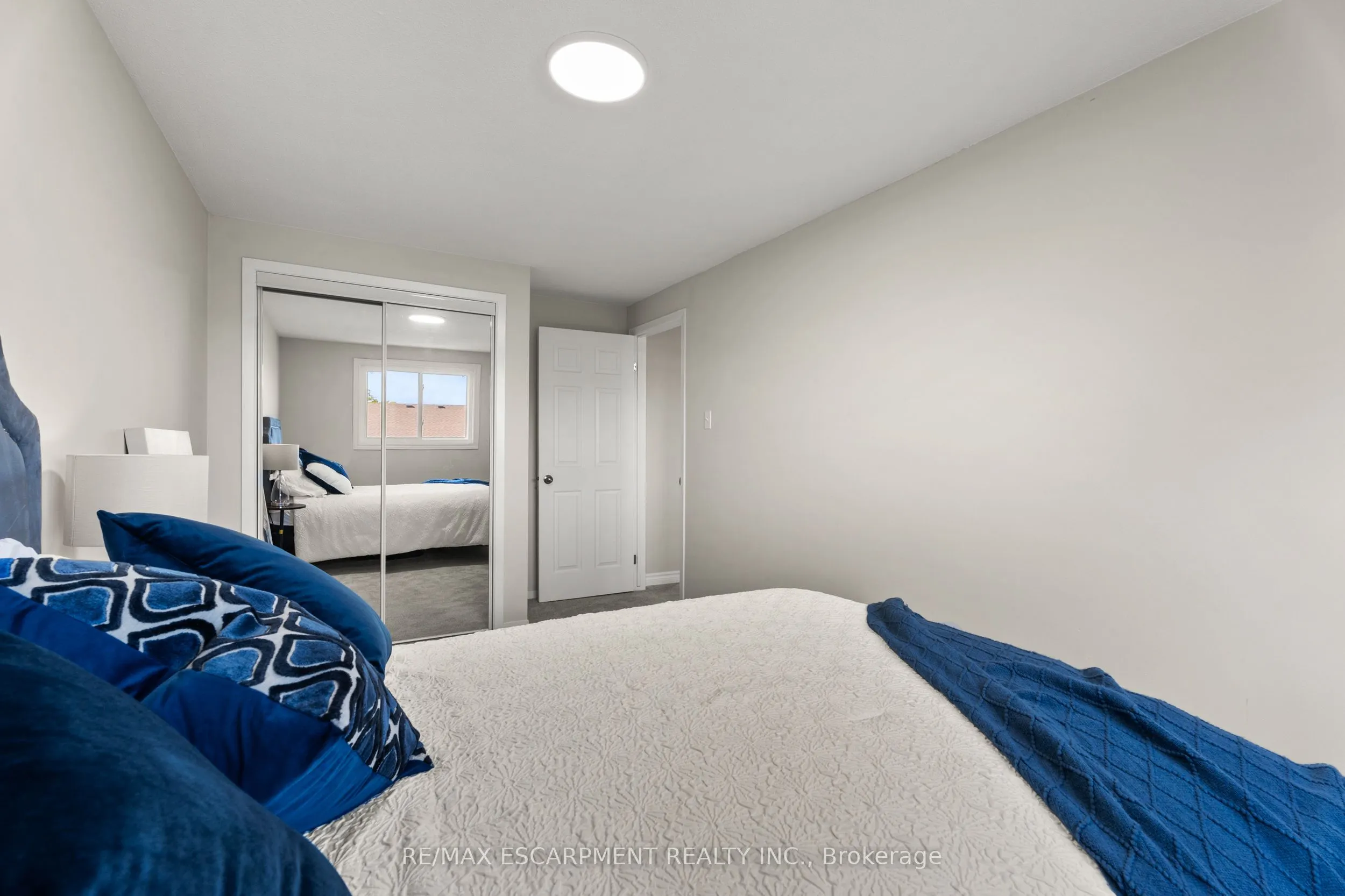 924 Mohawk Road W, #F