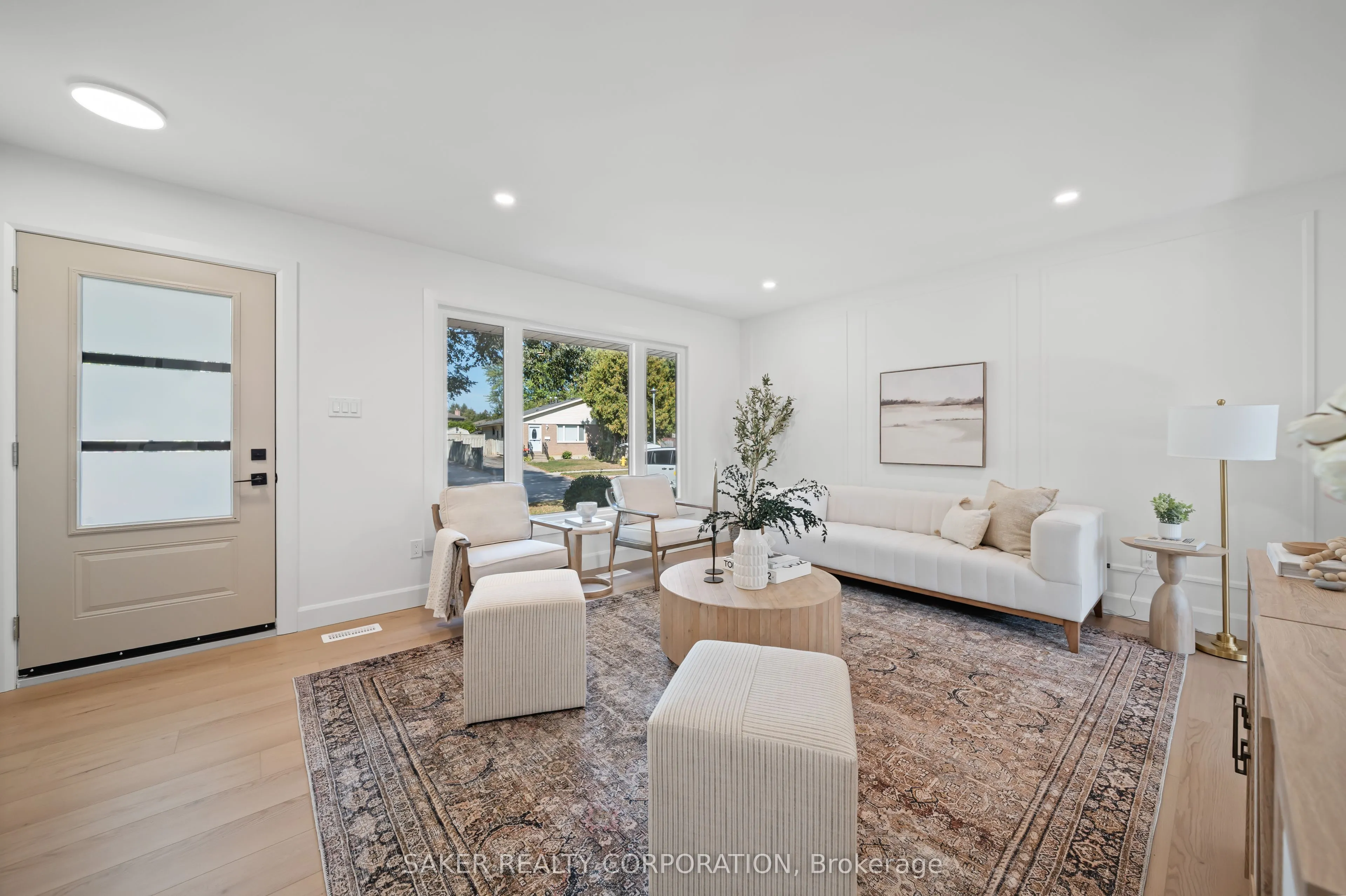 10 Edgemere Crescent