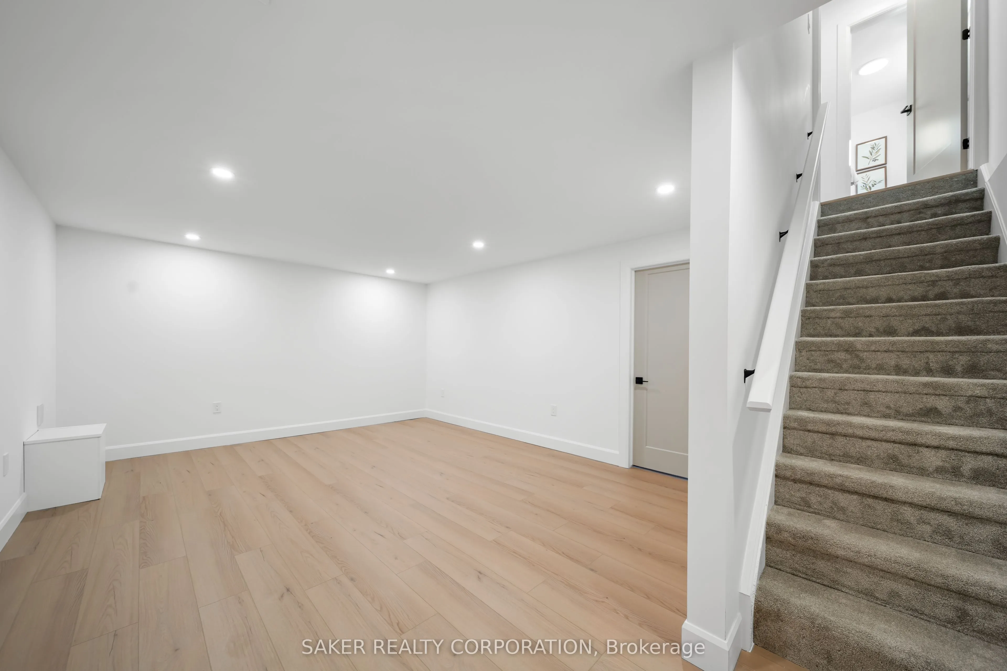 10 Edgemere Crescent