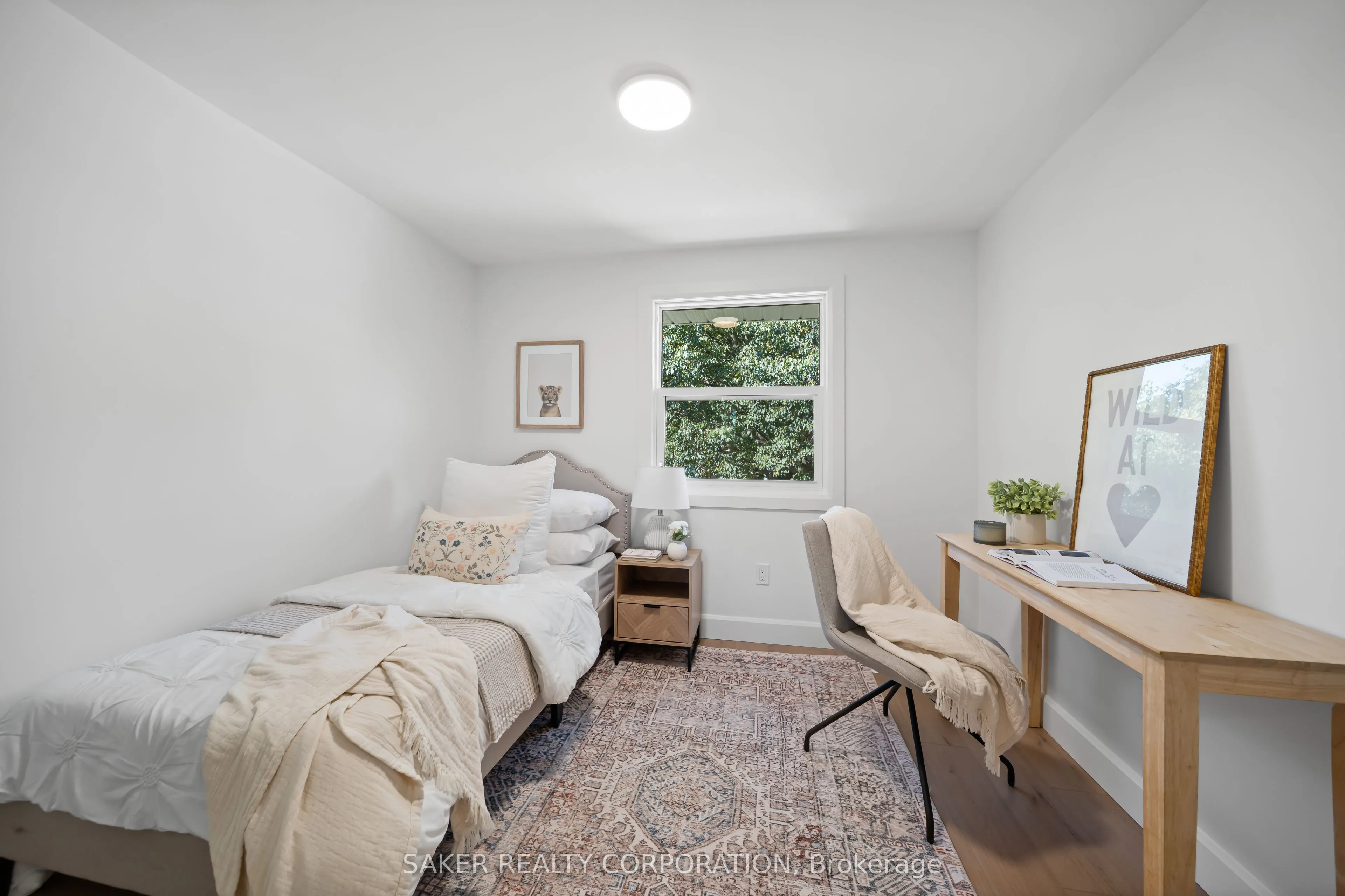 10 Edgemere Crescent