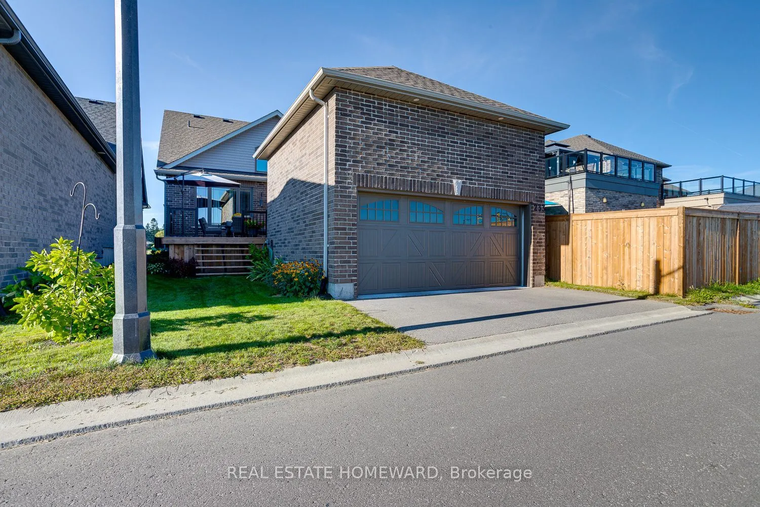 233 Strachan Street