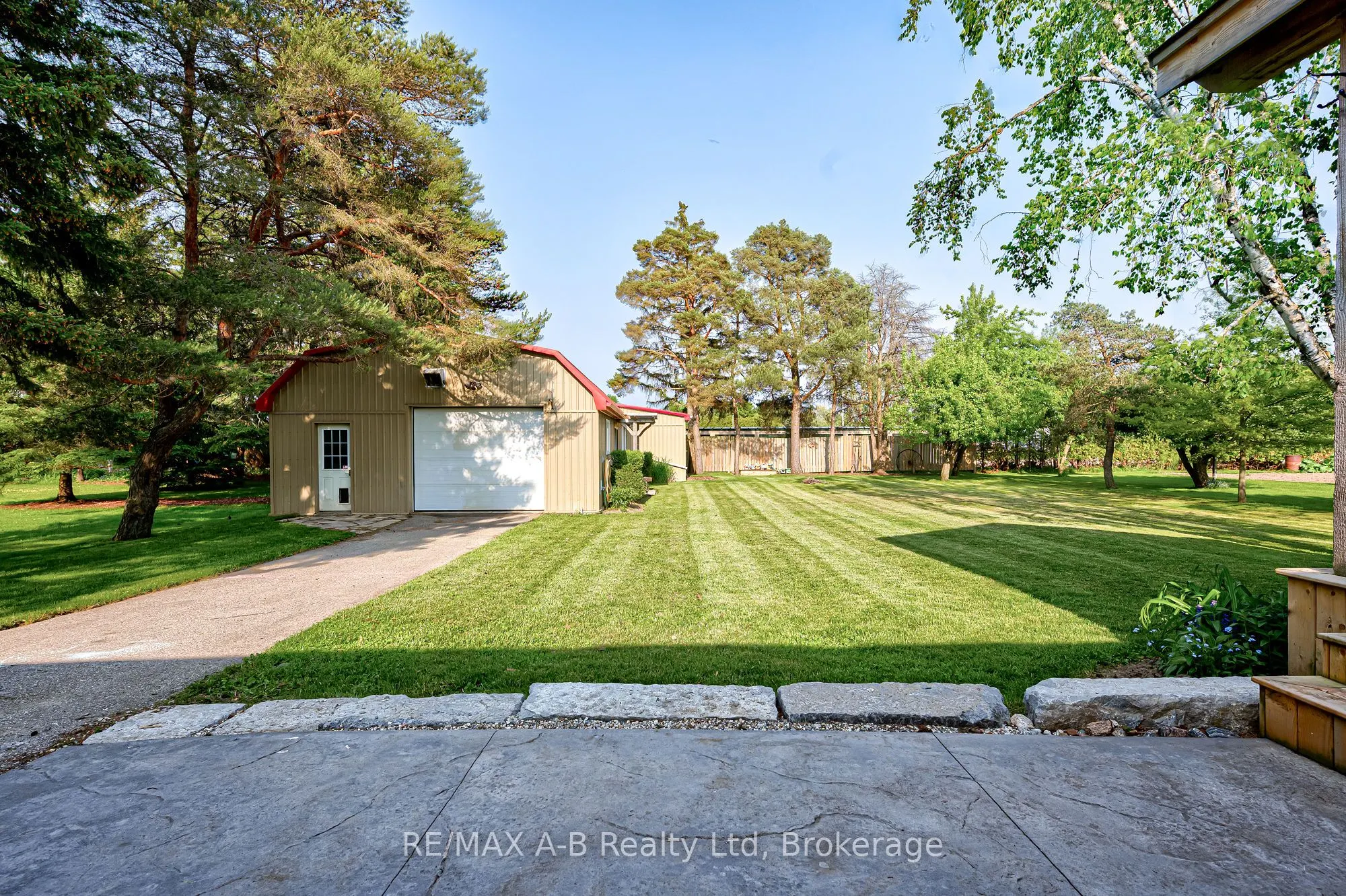 3981 111 Road