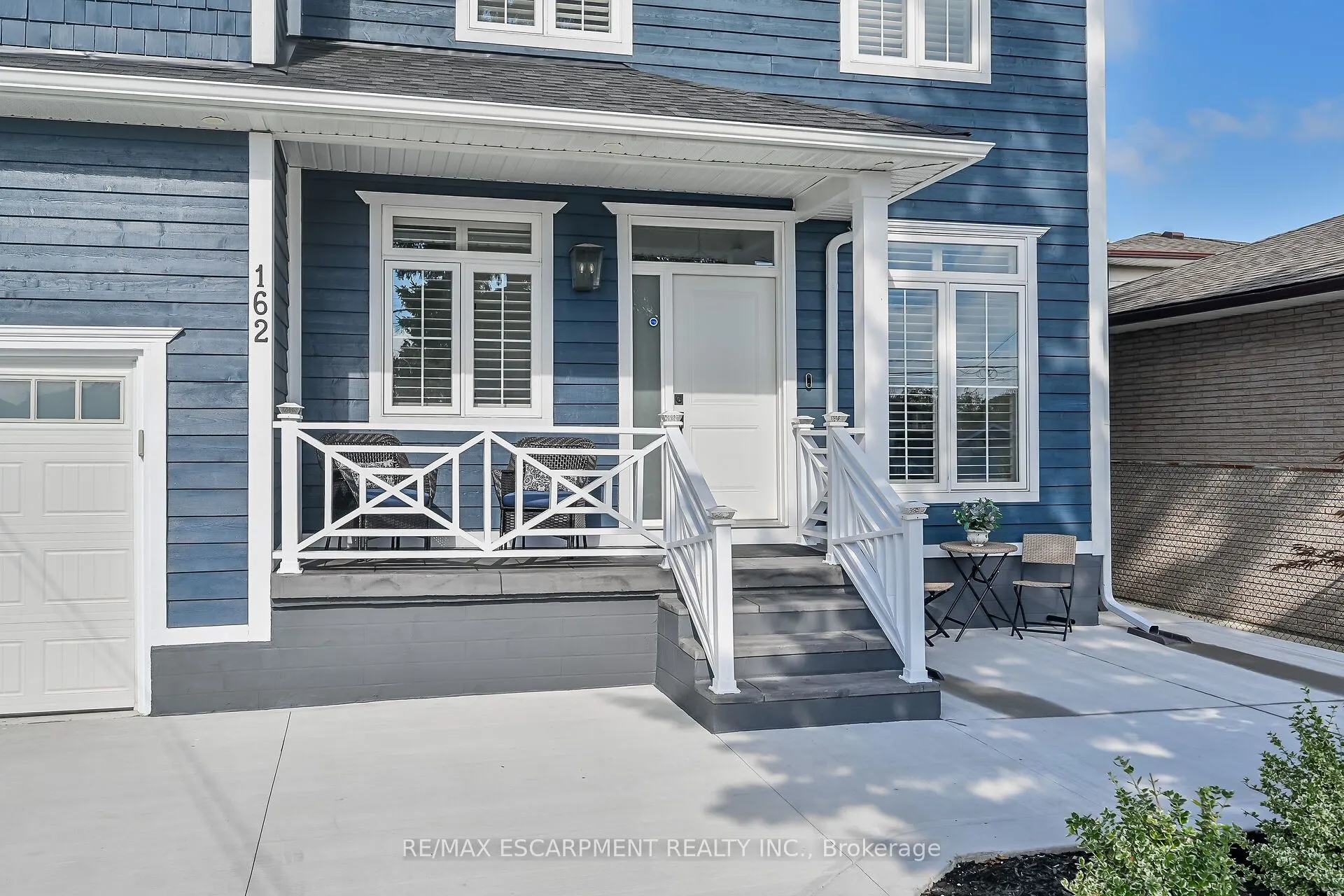 162 RIDGE Street