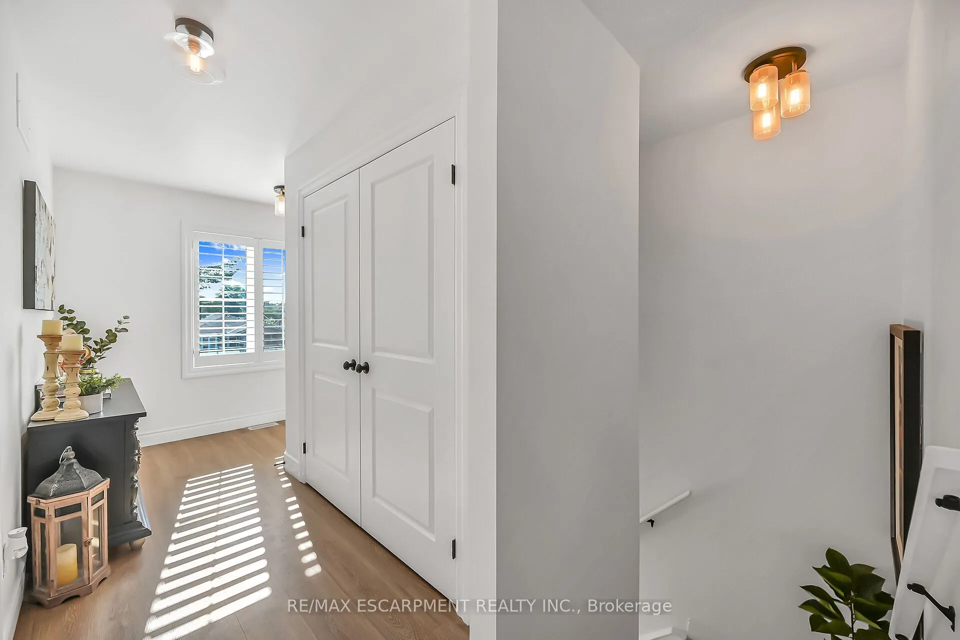 162 RIDGE Street