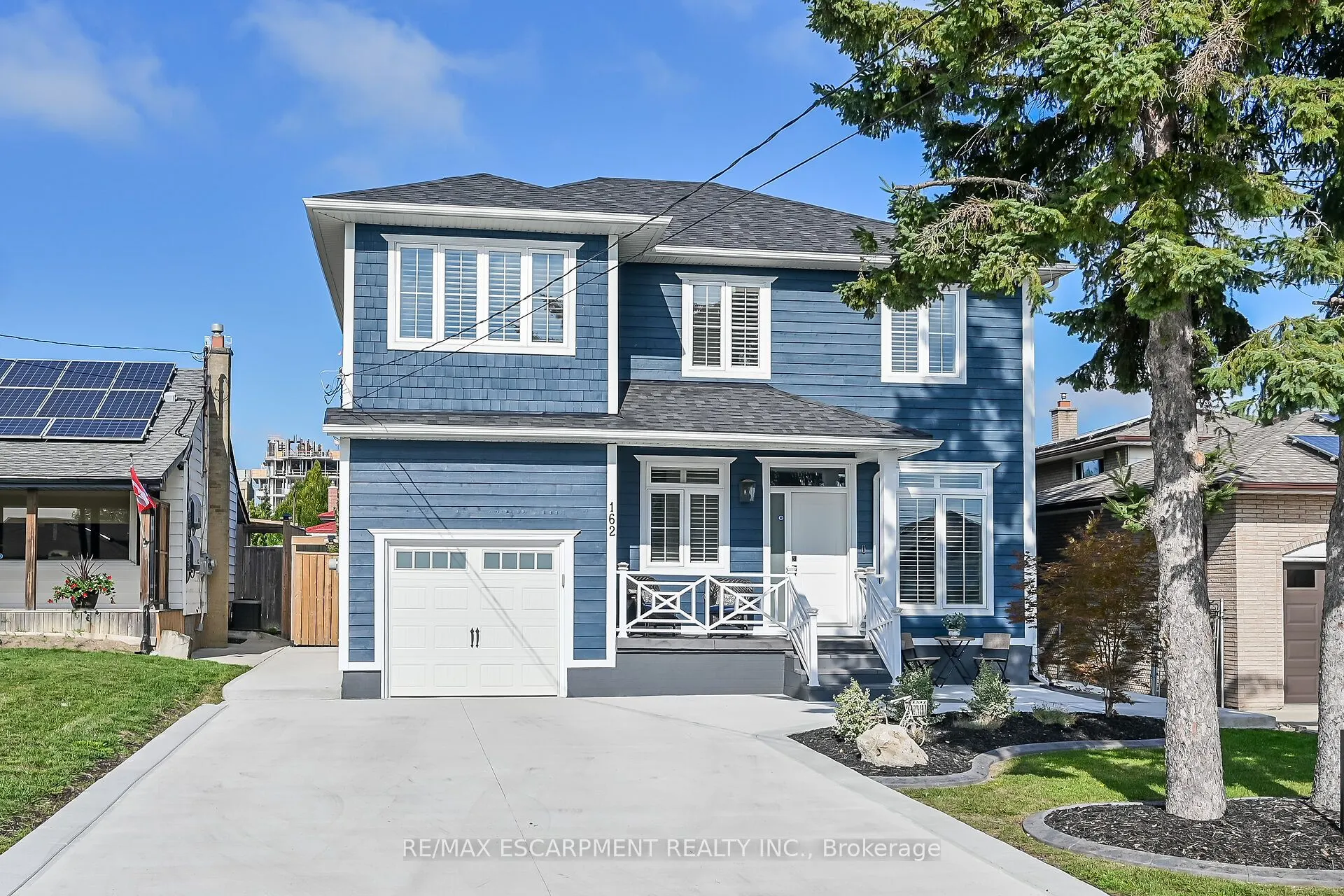 162 RIDGE Street